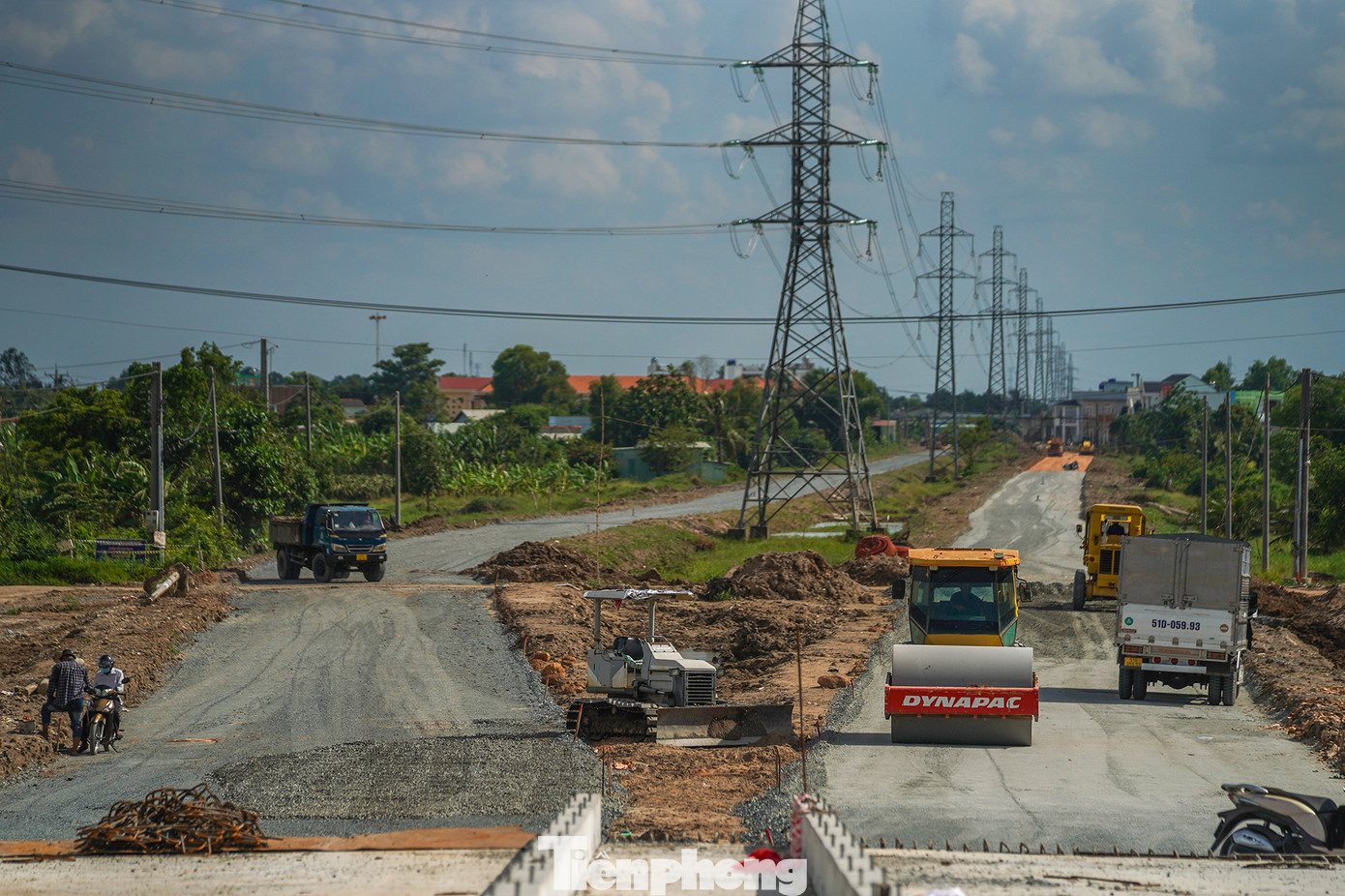 Đến nay, có gần 12km trong tổng số 23km của Đường Vành đai TP. Tân An đã hoàn thành và đưa vào sử dụng.