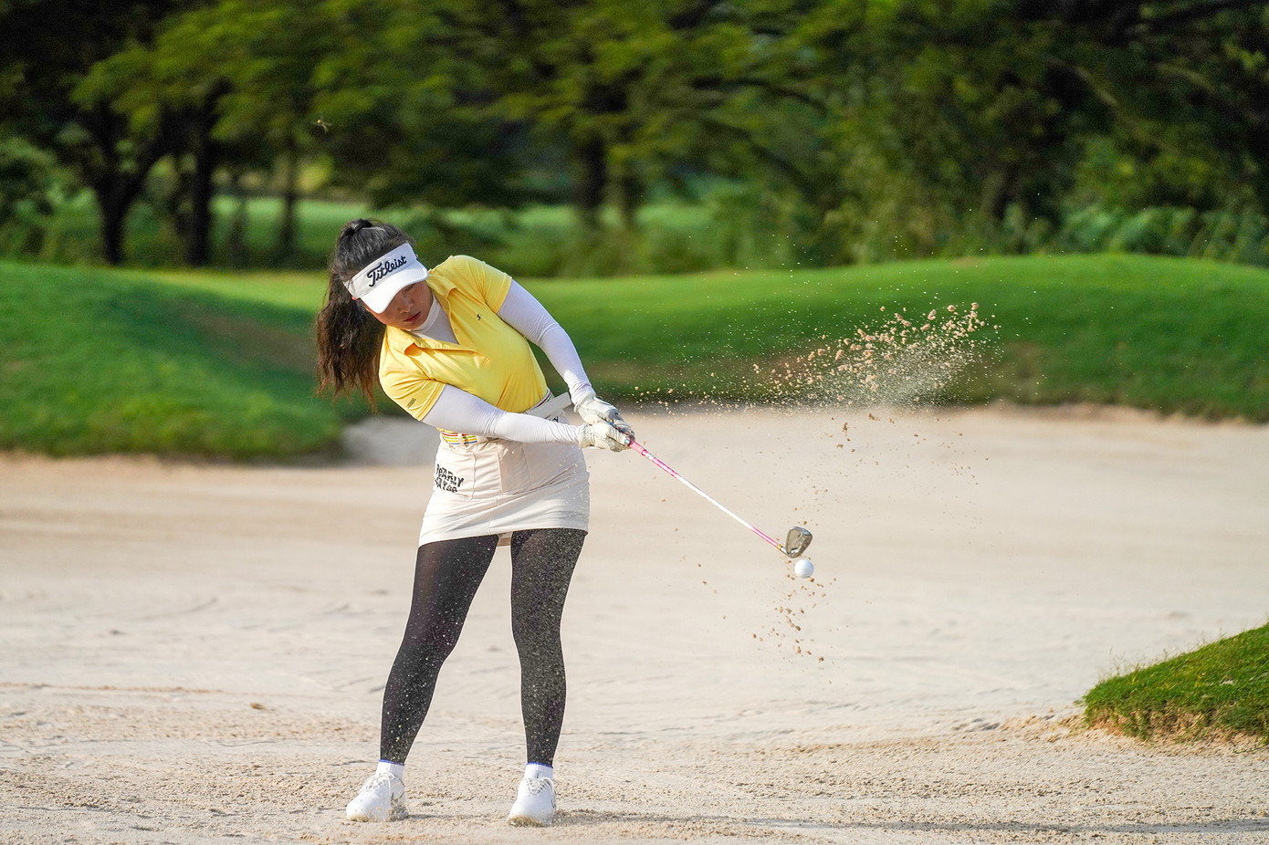 Tuy chỉ là giải giao hữu nhưng đã có nhiều golf thủ thi đấu chất lượng, chuẩn xác, nhất là các VĐV nữ.