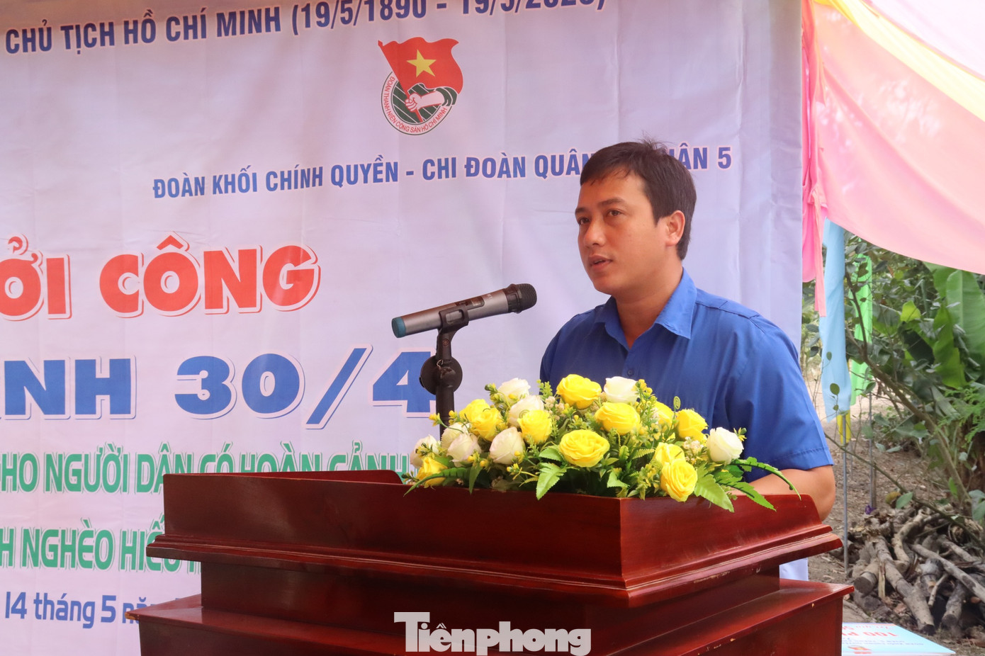 Anh Trần Hải Phú, Bí thư Tỉnh Đoàn Long An phát biểu tại lễ khởi công.