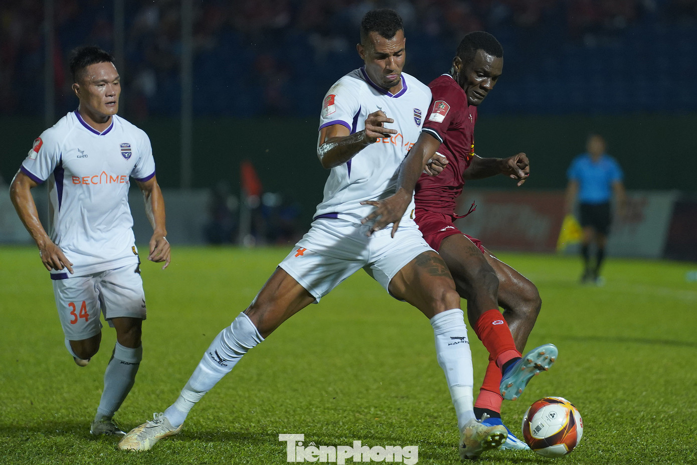 Trước khi bước vào vòng đấu, Hà Tĩnh sánh vai cùng CAHN và Thanh Hóa là 3 đội bóng có phong độ tốt nhất. Nếu tính trên sân khách thì với 4 điểm giành được trước Hà Nội FC và thành phố Hồ Chí Minh, Hà Tĩnh càng tự tin trong chuyến hành quân đến Bình Dương vào hôm nay.