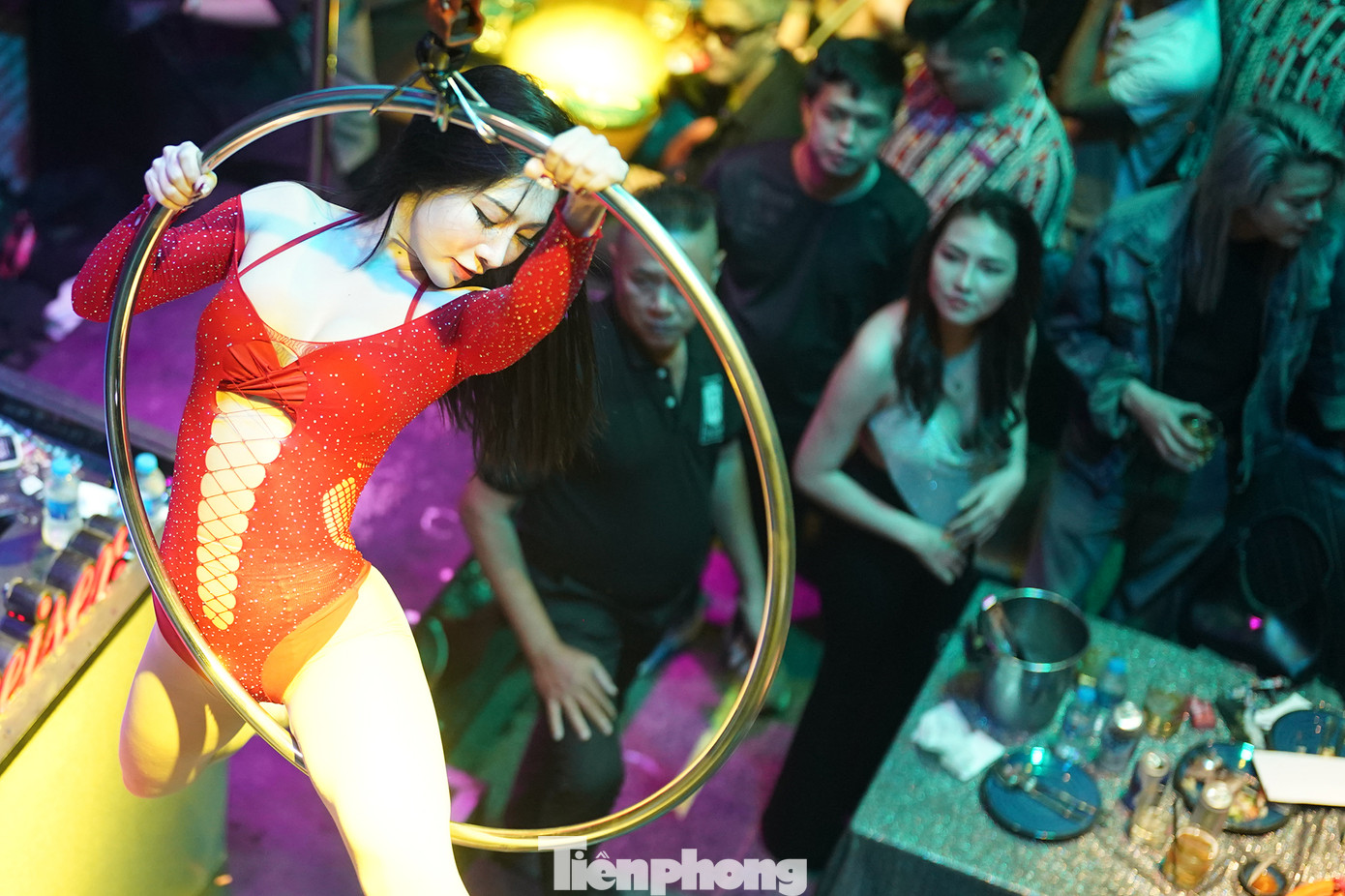 Trong từng động tác biểu diễn trên không mang lại cho Thảo nguồn năng lượng dồi dào.