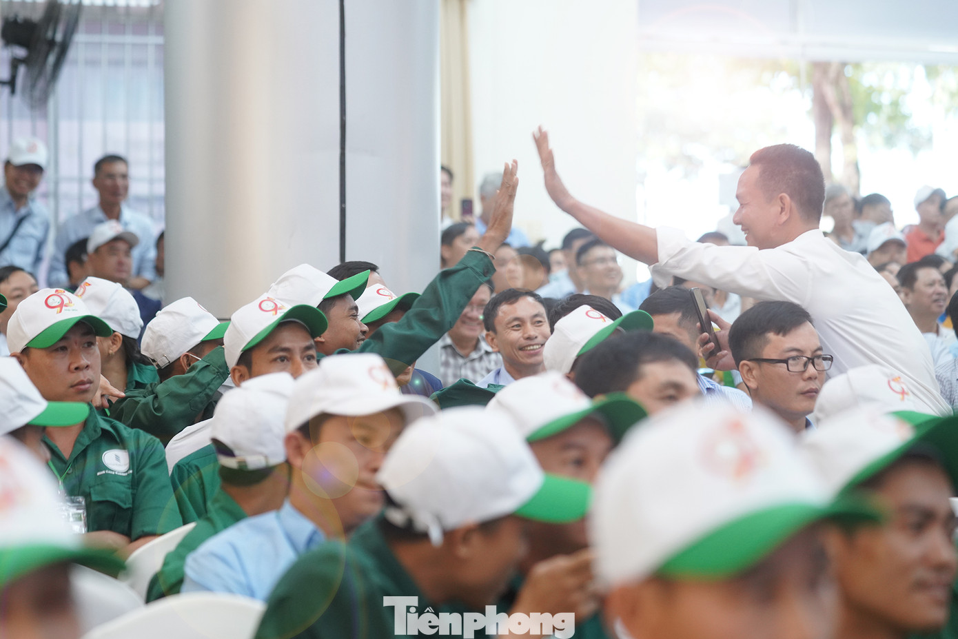 Trong tổng số 240 thí sinh dự thi, có 60 thí sinh người Campuchia và 12 thí sinh người Lào.