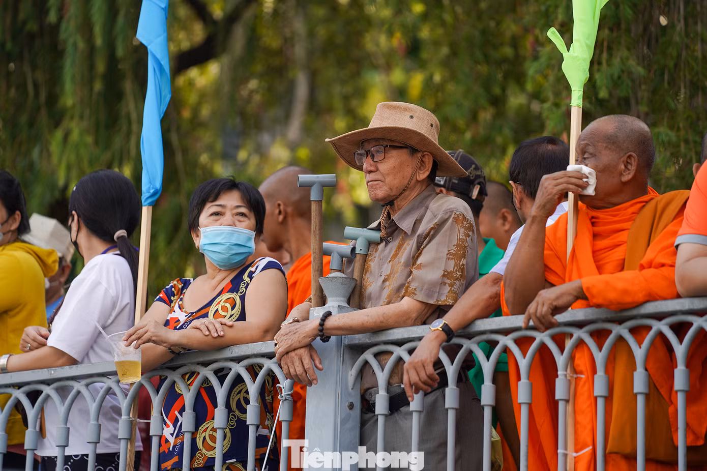 Sự kiện thu hút nhiều giới, nhiều lứa tuổi tham gia cổ vũ.