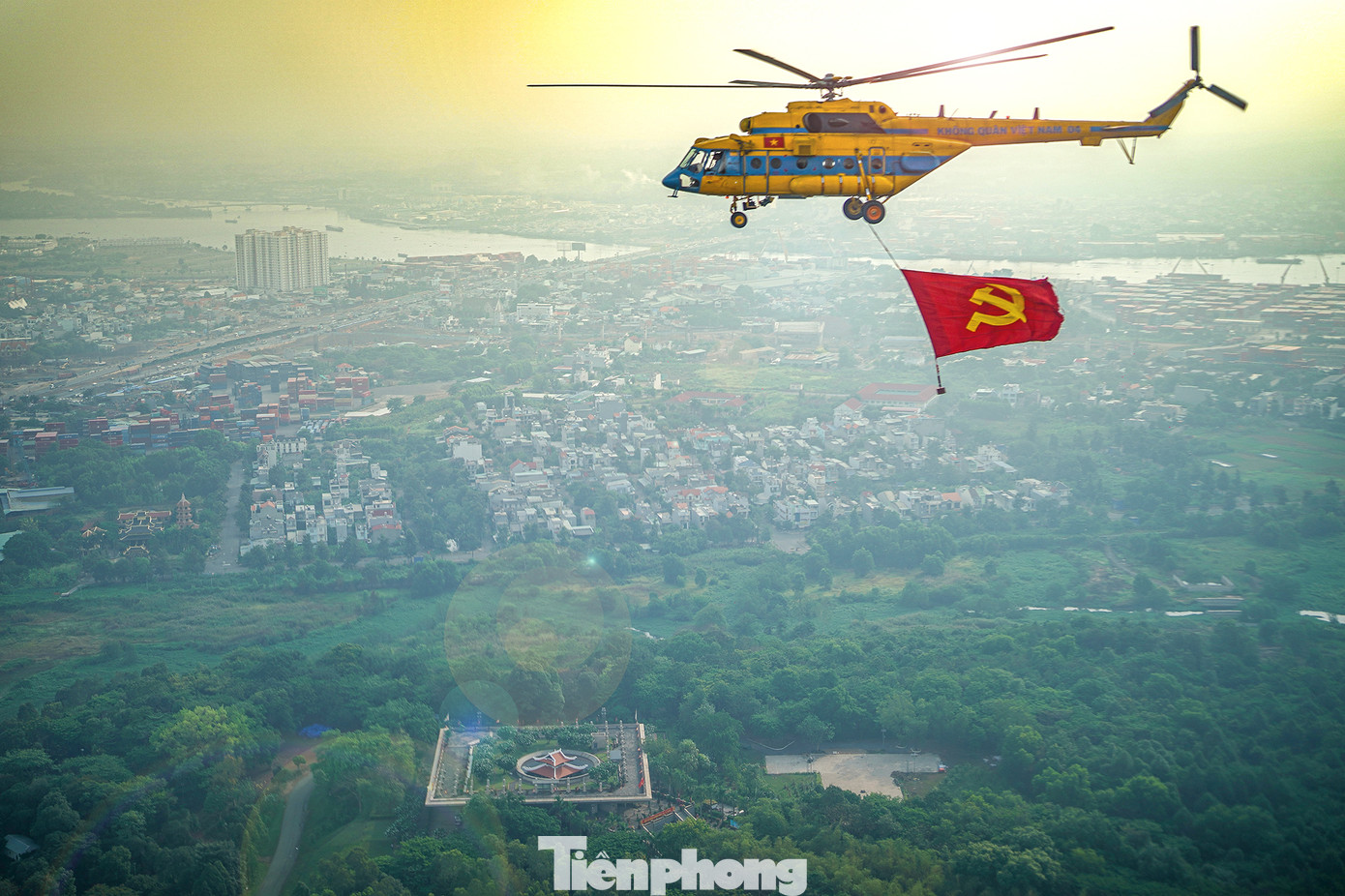 Cảnh sắc vùng Đông Nam Bộ hiện ra trong ánh bình minh.