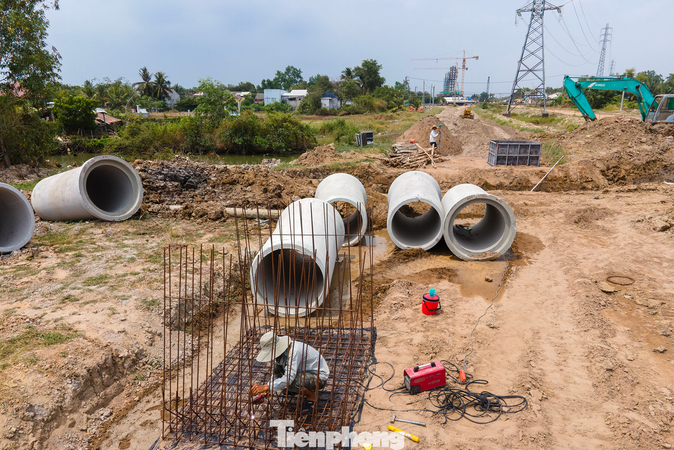 Dự án do Công ty Cổ phần xây lắp Thương mại Delta, công ty Cổ phần xây dựng - lắp máy Trung Nam và Công ty Cổ phần Kiểm định xây dựng An Hoà thi công, dự kiến hoàn thành vào tháng 12/2023. Dự án do Công ty Cổ phần xây lắp Thương mại Delta, công ty Cổ phần xây dựng - lắp máy Trung Nam và Công ty Cổ phần Kiểm định xây dựng An Hoà thi công, dự kiến hoàn thành vào tháng 12/2023.