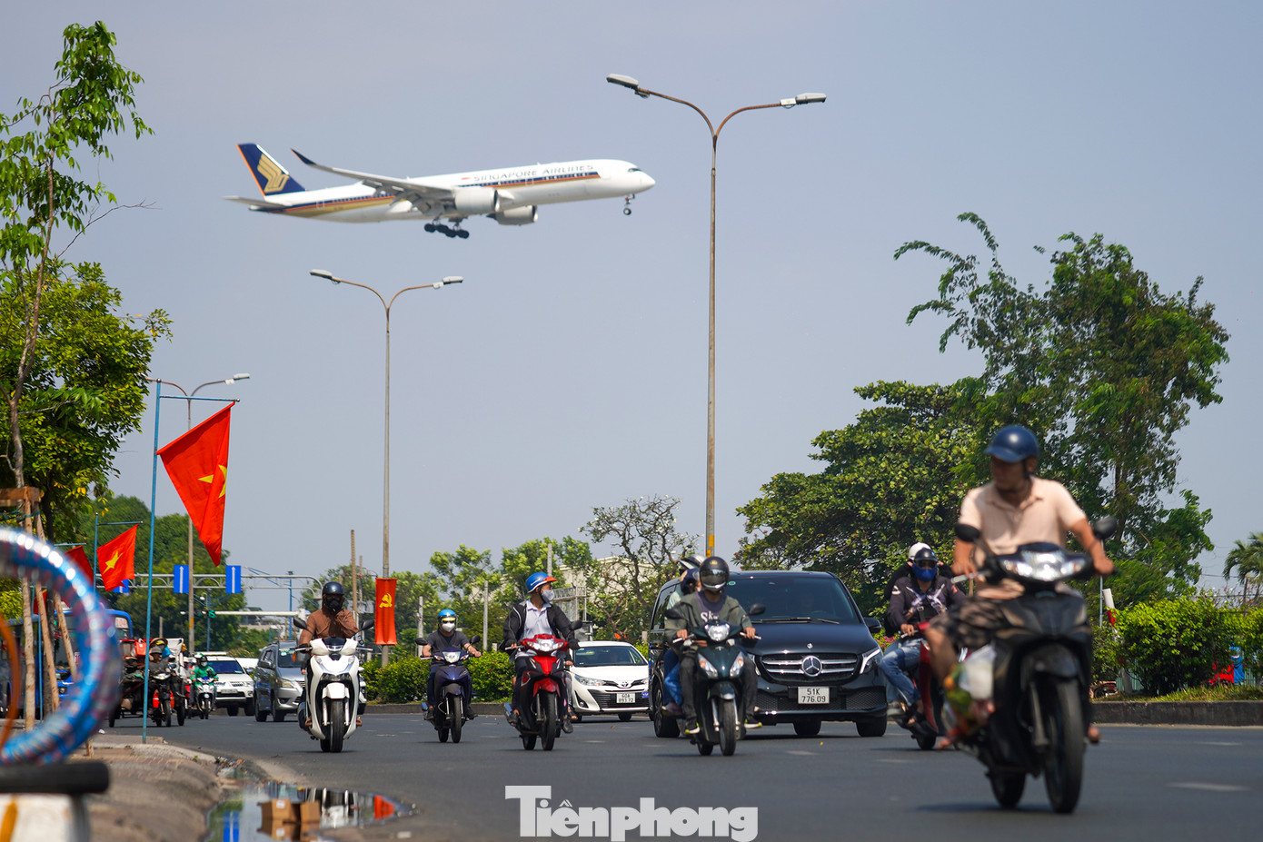 Ngày thường, đường Cộng Hòa tại nút giao Tân Kỳ Tân Quý không lúc nào ngớt xe cộ.