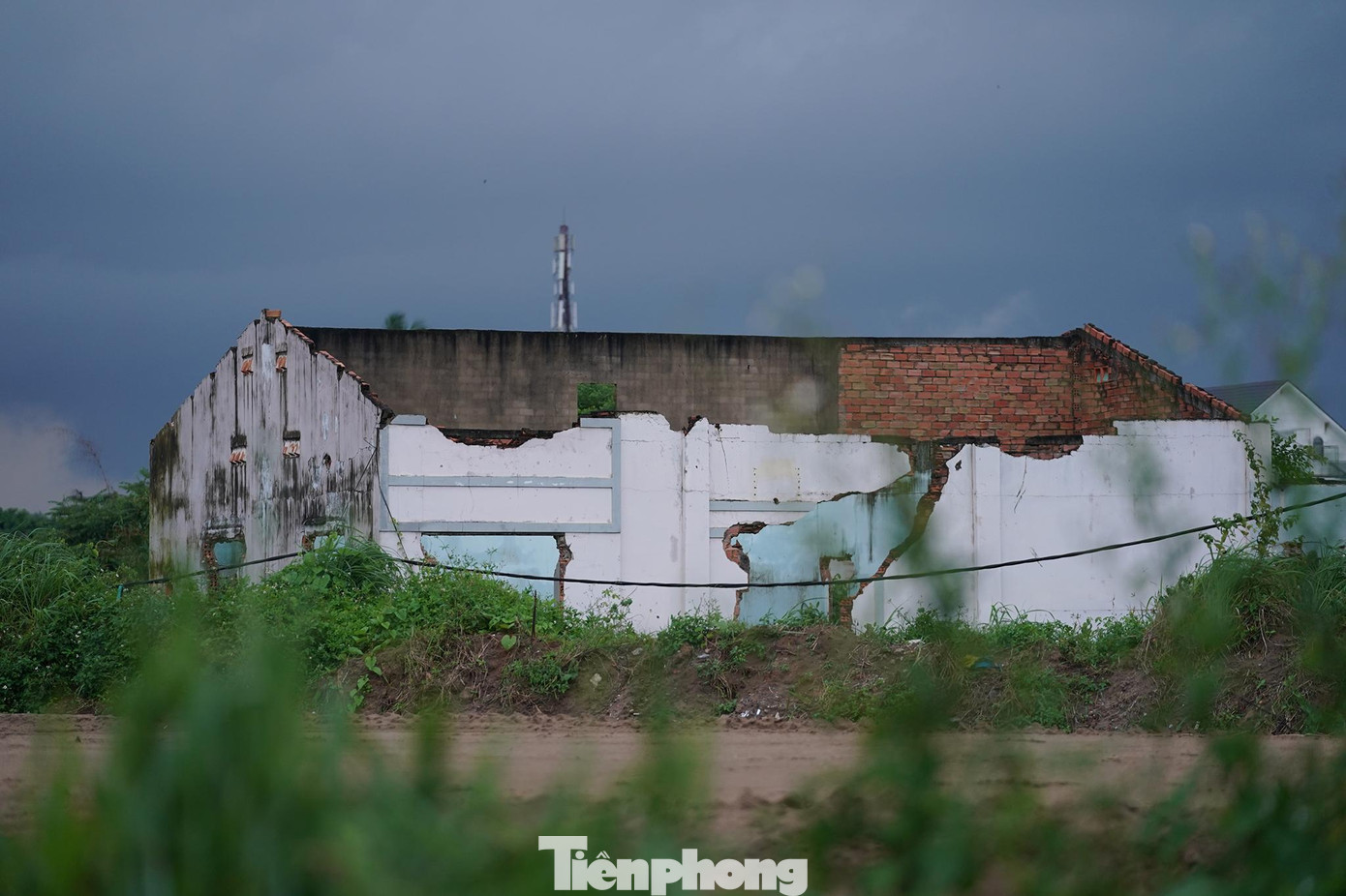 Từ đầu năm 2021, VEC đã tạm ứng vốn để thanh toán phần khối lượng đã hoàn thành (khoảng 236 tỷ đồng) và tái thi công 2 gói thầu A5 và A7; ứng vốn để địa phương chi trả đền bù giải phóng mặt bằng với những hộ dân còn lại (khoảng 21 tỷ đồng).