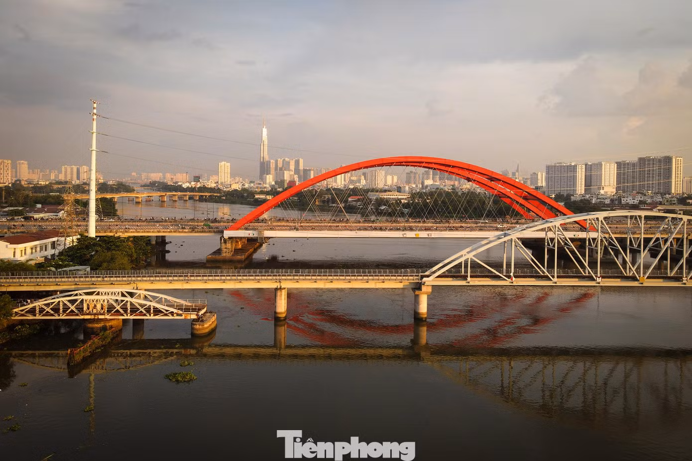 Nhịp cầu còn lưu giữ phía bờ TP Thủ Đức nằm cạnh cầu đường sắt Bình Lợi mới và cầu Bình Lợi dân sinh thuộc trục đường Phạm Văn Đồng.