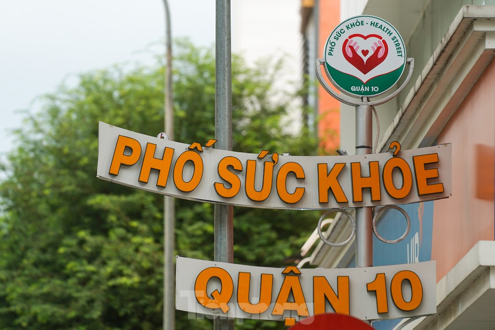 Quận 10 có những tuyến phố chuyên doanh đặc trưng.