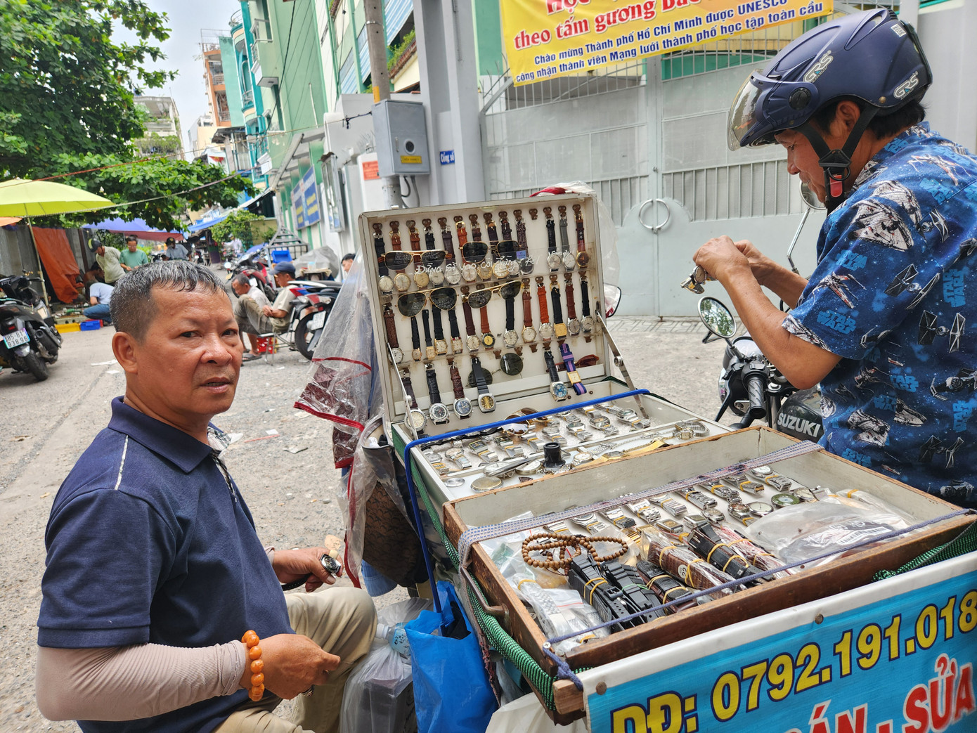 Thợ sửa đồng hồ di động