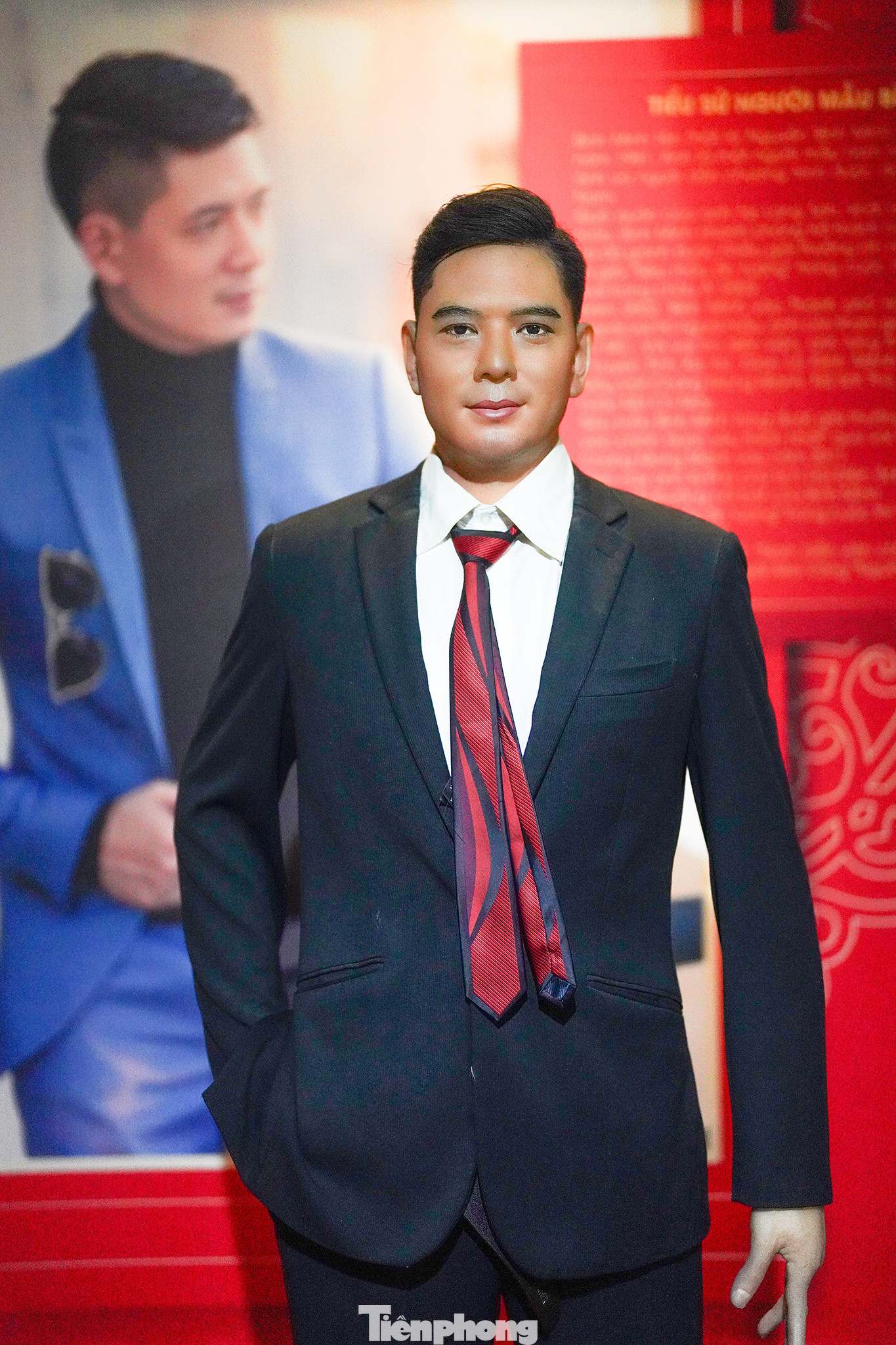 Tượng sáp của siêu mẫu, diễn viên điện ảnh Bình Minh.