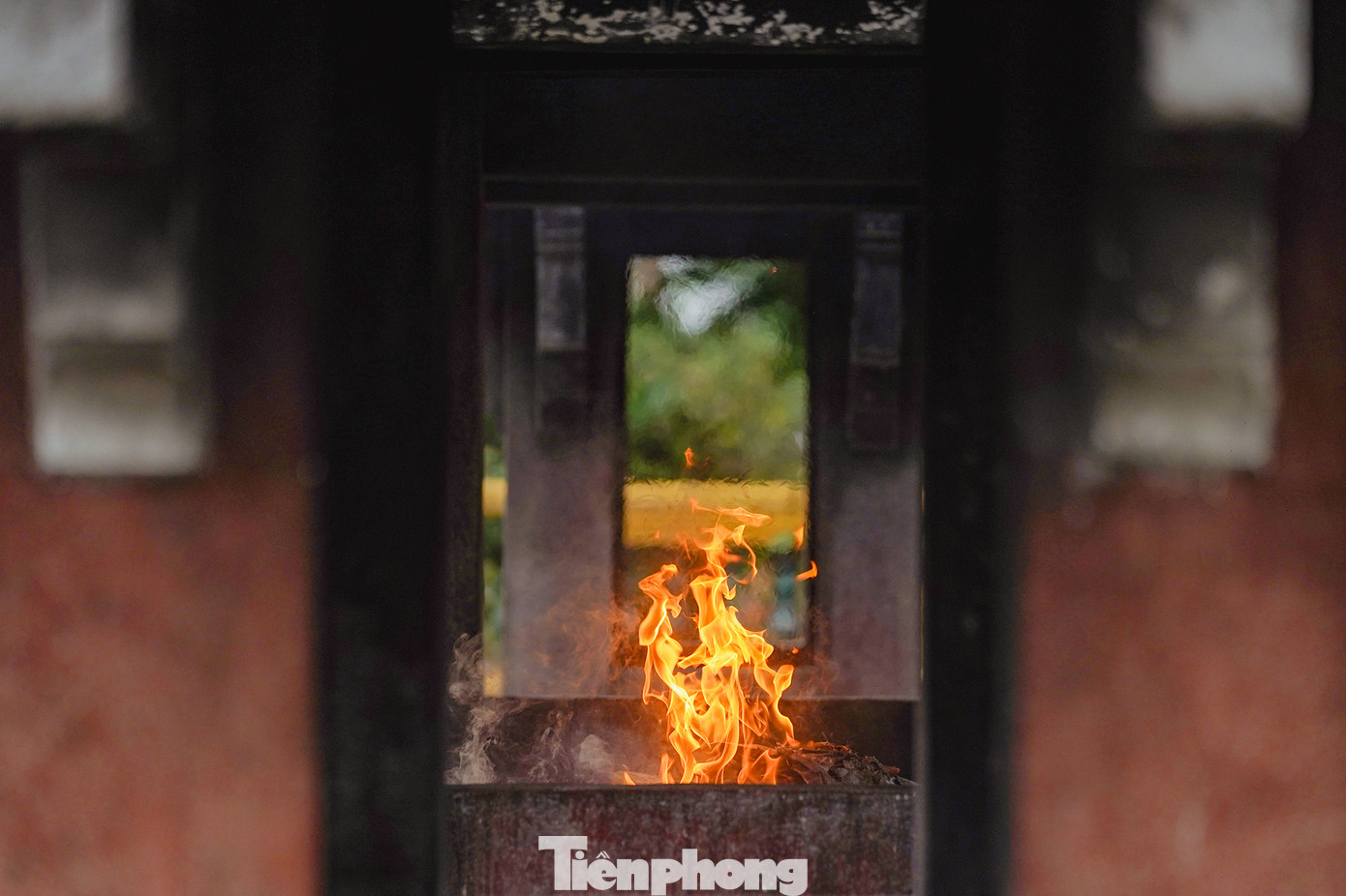 Nơi đây thường được người dân tìm đến cầu nguyện sự an khang và thịnh vượng. Nơi đây thường được người dân tìm đến cầu nguyện sự an khang và thịnh vượng.