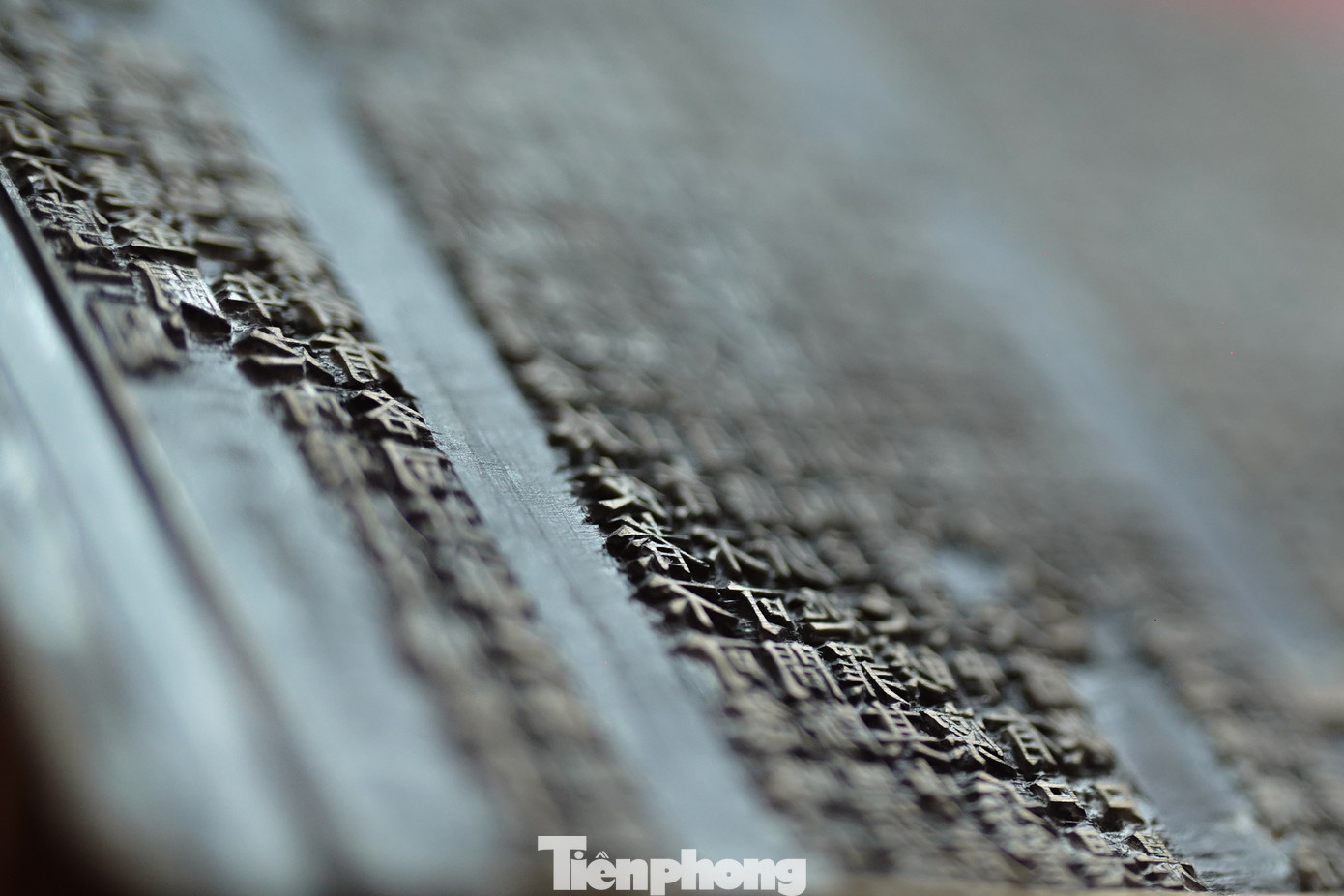 Mộc bản Triều Nguyễn là loại hình tài liệu đặc biệt về hình thức, nội dung và phương thức chế tác; là bản gốc của các bộ chính văn, chính sử nổi tiếng của Việt Nam được biên soạn, khắc in chủ yếu dưới Triều Nguyễn. Mộc bản được hình thành chủ yếu bằng kỹ thuật khắc ngược ký tự Hán Nôm trên gỗ để in ra sách được sử dụng phổ biến trong thời kỳ phong kiến và còn lưu giữ được đến ngày nay.