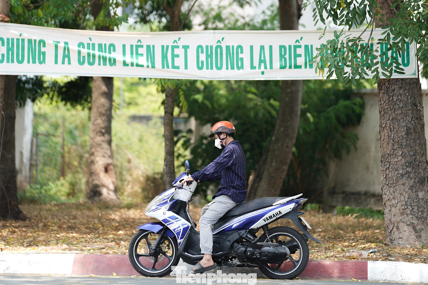 Các chuyên gia cảnh báo, trong bối cảnh biến đổi khí hậu, không loại trừ khả năng xuất hiện các đợt nắng nóng kỷ lục sẽ xuất hiện trong mùa hè năm nay. Mùa hè năm nay dự báo nắng nóng nhiều hơn, cường độ gay gắt hơn mùa hè năm 2022 với nhiệt độ trung bình ở miền Bắc, Bắc Trung Bộ cao hơn 0,5-1 độ. Nhiều kỷ lục nhiệt độ có thể xuất hiện.