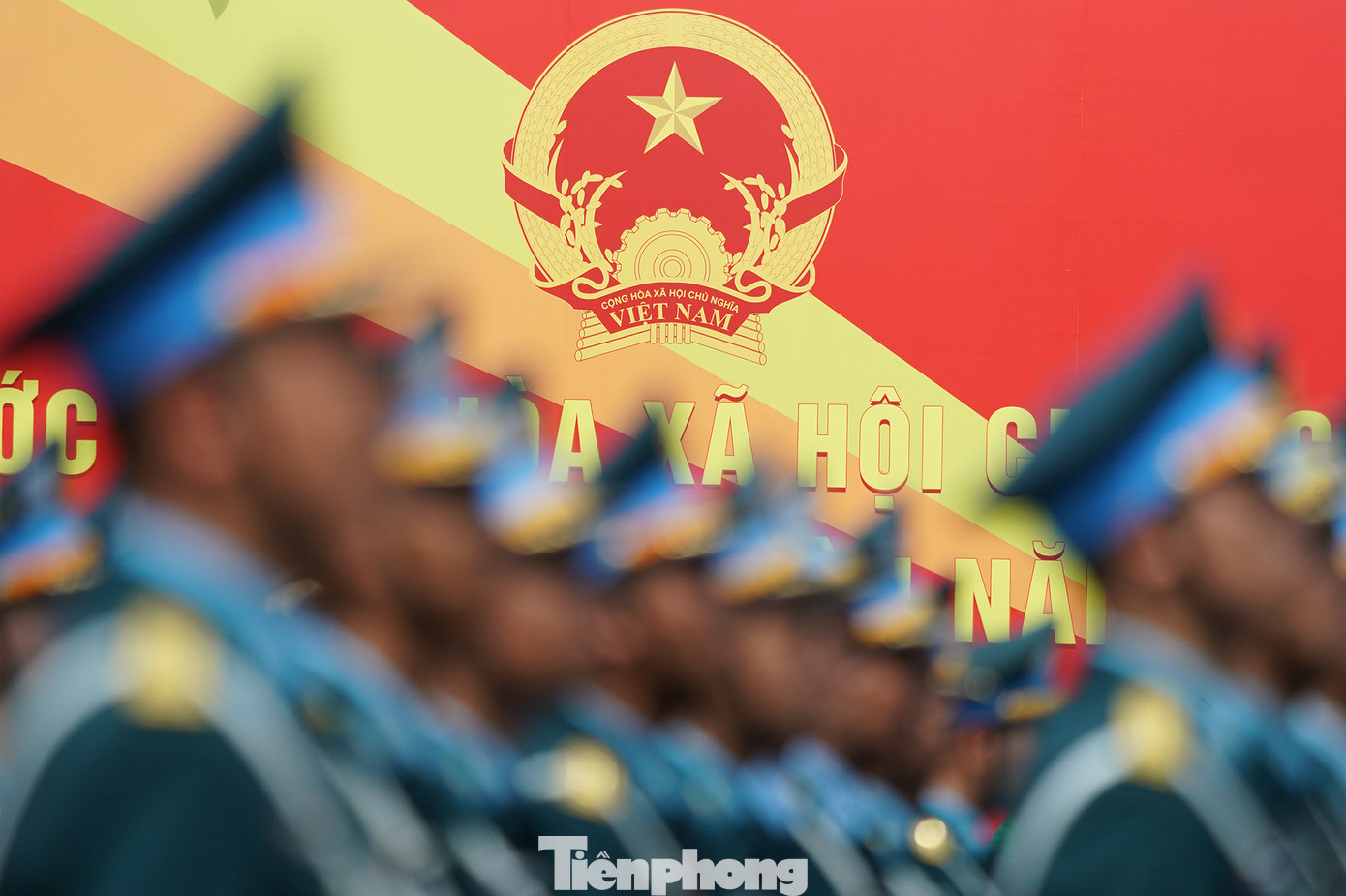 Với mỗi cán bộ, chiến sĩ, được góp mặt trong đội diễu binh, diễu hành tại Lễ Kỷ niệm 50 năm Ngày Giải phóng miền Nam, thống nhất đất nước, không chỉ là nhiệm vụ, mà là vinh dự thiêng liêng, là khoảnh khắc đánh dấu tuổi trẻ được cống hiến cho Tổ quốc.