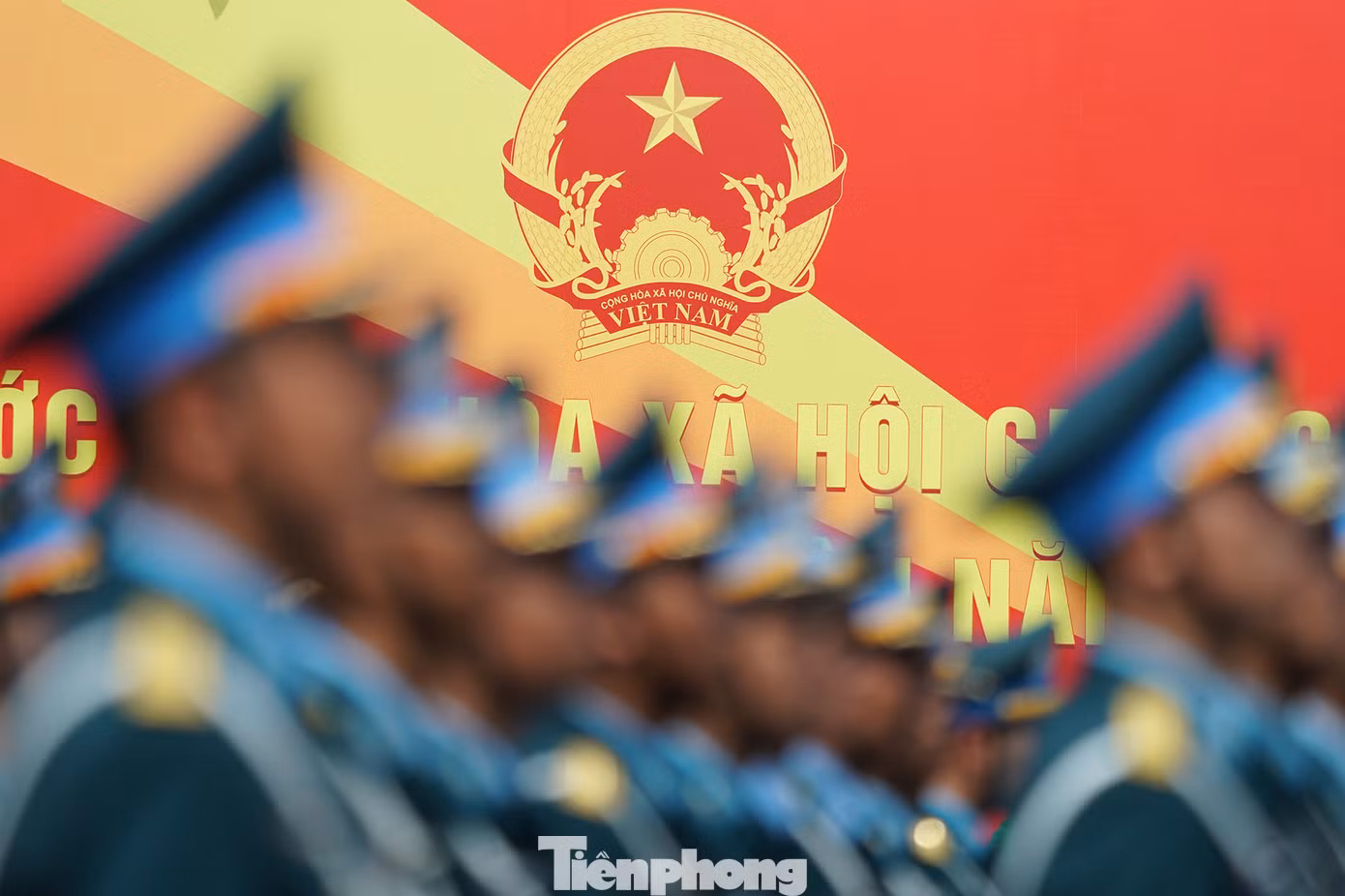 Với mỗi cán bộ, chiến sĩ, được góp mặt trong đội diễu binh, diễu hành tại Lễ Kỷ niệm 50 năm Ngày Giải phóng miền Nam, thống nhất đất nước, không chỉ là nhiệm vụ, mà là vinh dự thiêng liêng, là khoảnh khắc đánh dấu tuổi trẻ được cống hiến cho Tổ quốc.