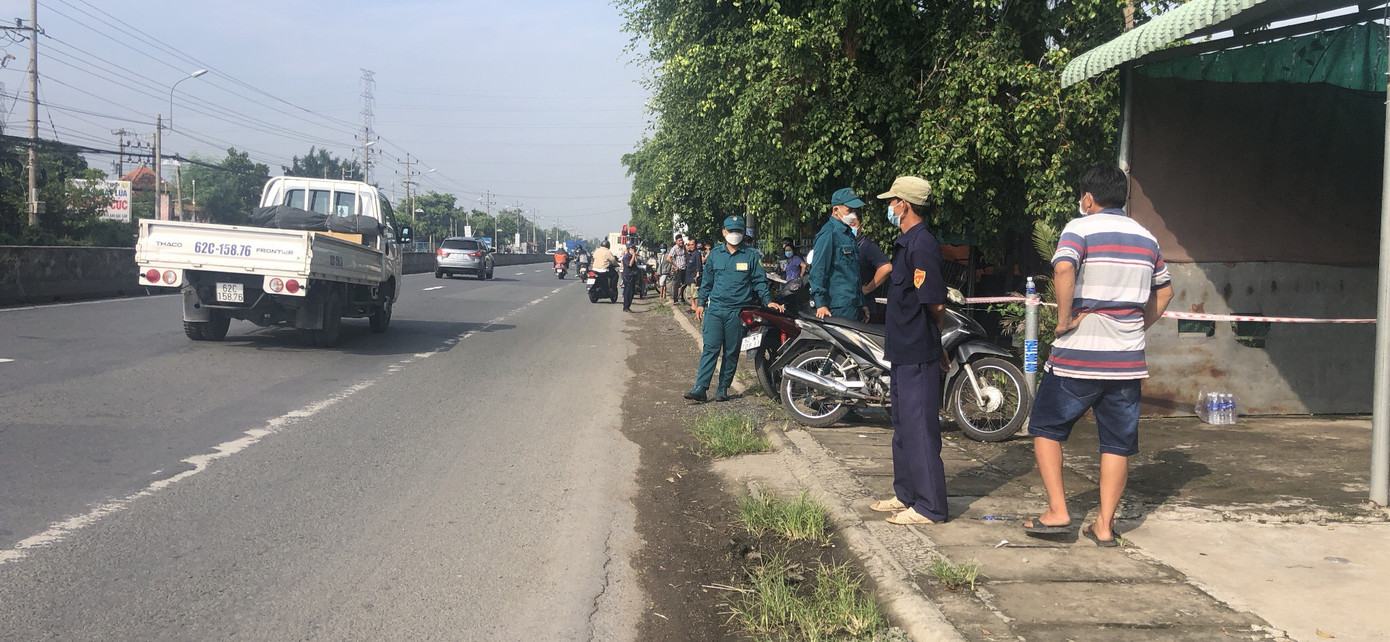 Lực lượng chức năng phong toả hiện trường. Lực lượng chức năng phong toả hiện trường.