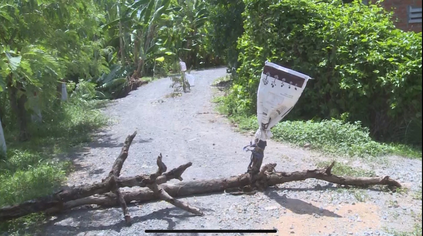 Hiện trường sạt lở. Hiện trường sạt lở.