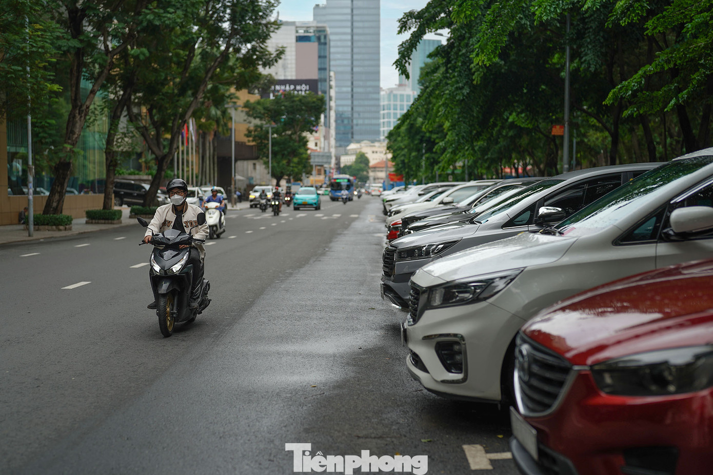 Vị trí bãi xe có thu phí hiện tại nằm kế bên khách sạn New World (Quận 1).