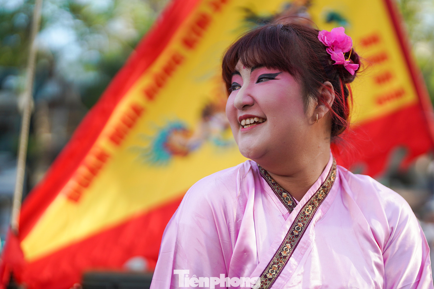 Nụ cười tươi của một "tiên nữ".