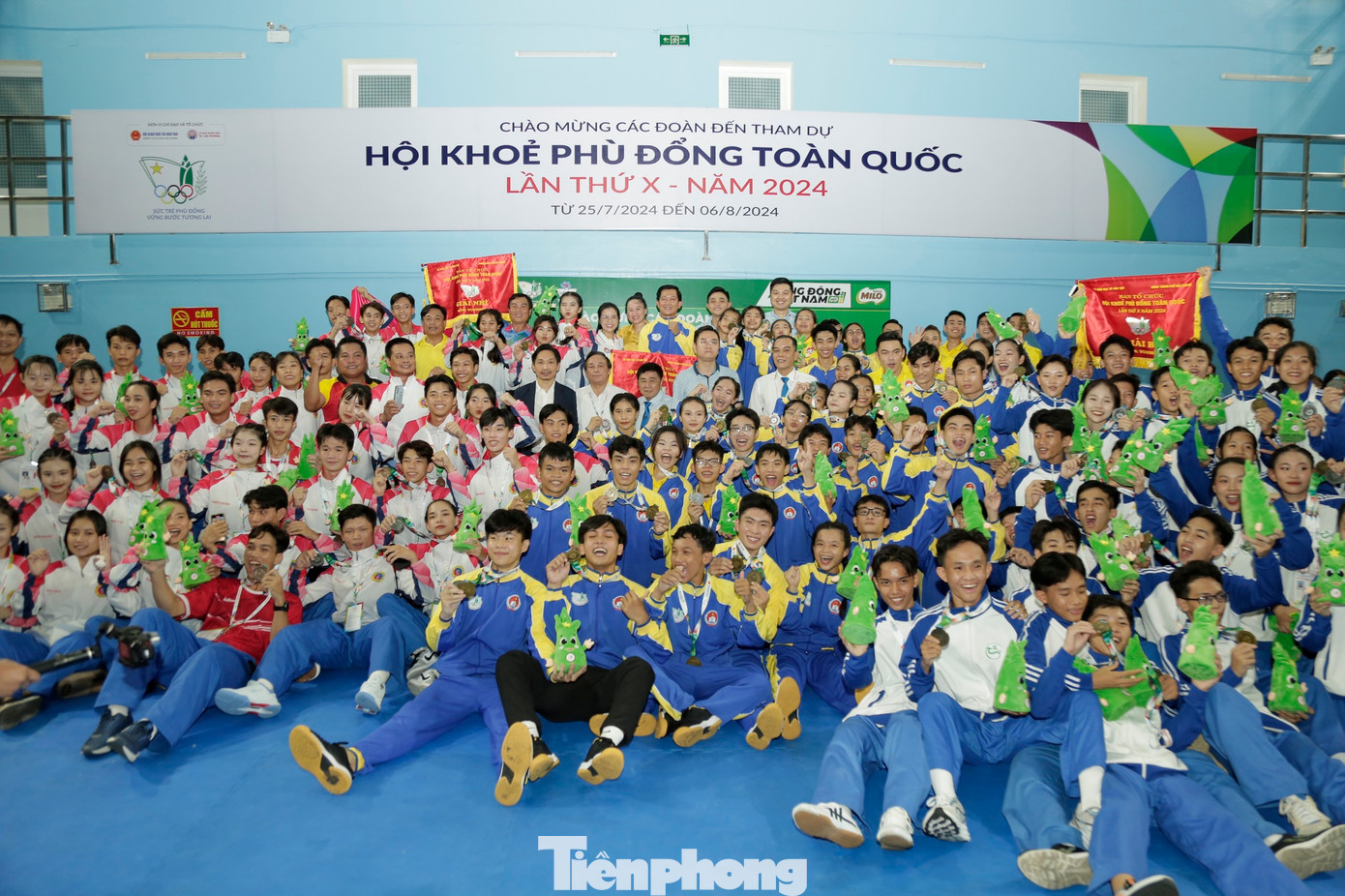 Sau 5 ngày tranh tài, đội tuyển Vovinam học sinh TPHCM giành ngôi đầu toàn đoàn Hội khoẻ Phù Đổng toàn quốc 2024 khi có được 13 HCV, 5 HCB và 4 HCĐ với tổng điểm 232 điểm.