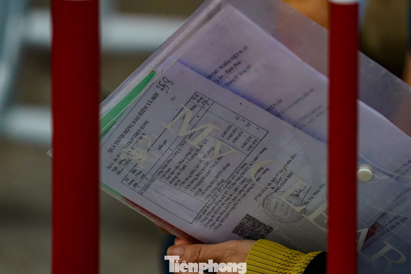 Trong nhóm hưởng BHXH một lần, nữ chiếm đa số, tập trung nhiều nhất ở các doanh nghiệp có vốn đầu tư nước ngoài, nhóm dưới 40 tuổi... Trong nhóm hưởng BHXH một lần, nữ chiếm đa số, tập trung nhiều nhất ở các doanh nghiệp có vốn đầu tư nước ngoài, nhóm dưới 40 tuổi...