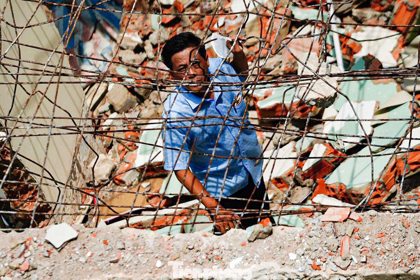 Tuy nhiên, cũng có những địa chỉ từng là căn cứ của Biệt động Sài Gòn khi tìm đến nơi thì đã bị phá huỷ để xây mới. &quot;Những lúc như thế này, tôi như người chết đi sống lại, nhìn mà đau xót&quot;, ông Bình tiếc nuối.