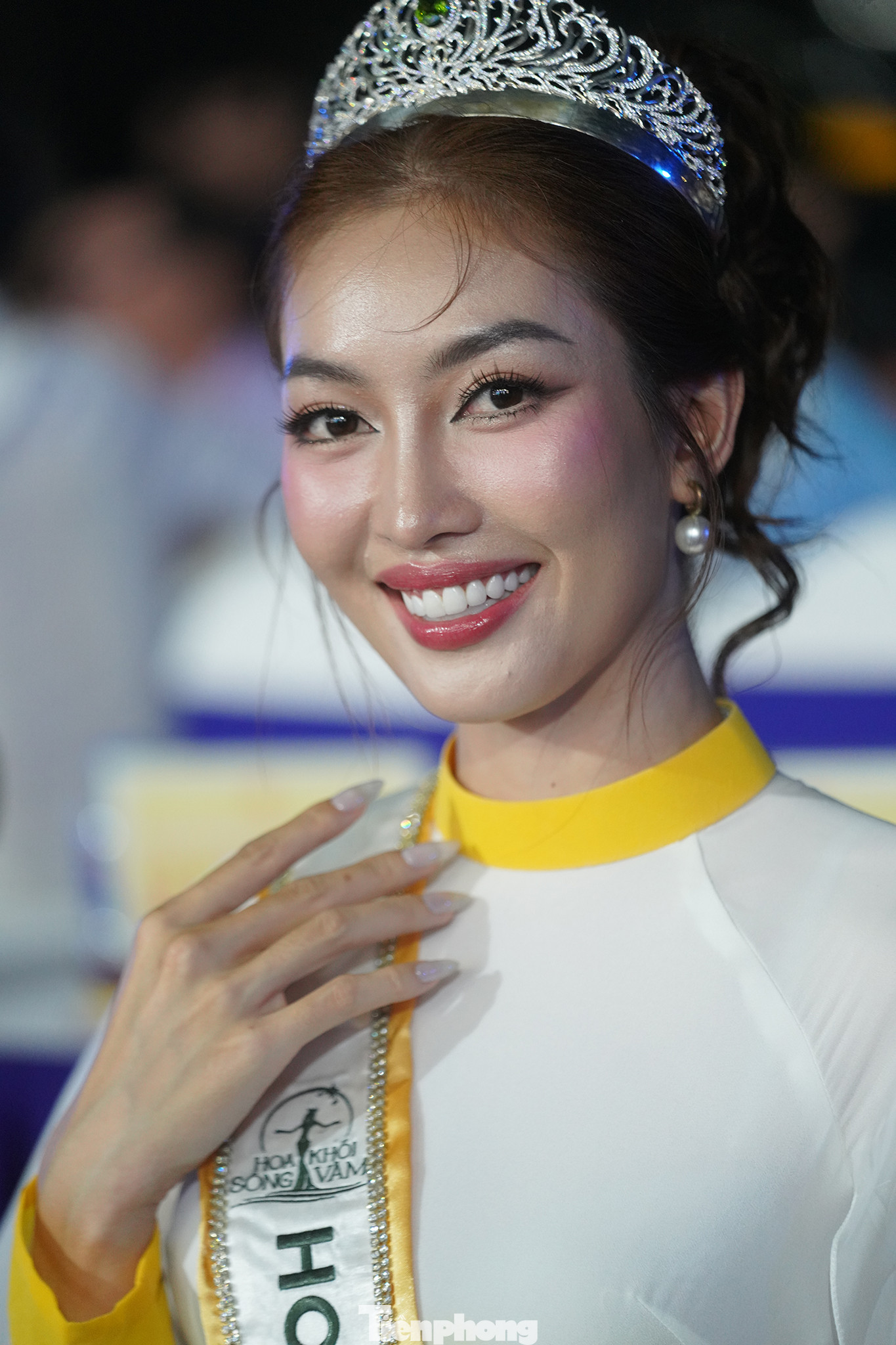 Cận nhan sắc Hoa khôi Sông Vàm Huỳnh Đào Diễm Trinh.