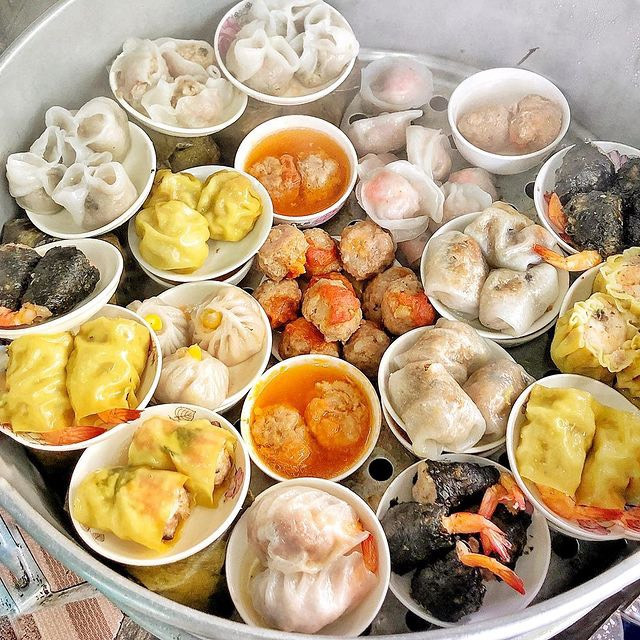 Các món điểm tâm trứ danh của người Hoa sẽ xuất hiện tại lễ hội. Các món điểm tâm trứ danh của người Hoa sẽ xuất hiện tại lễ hội.