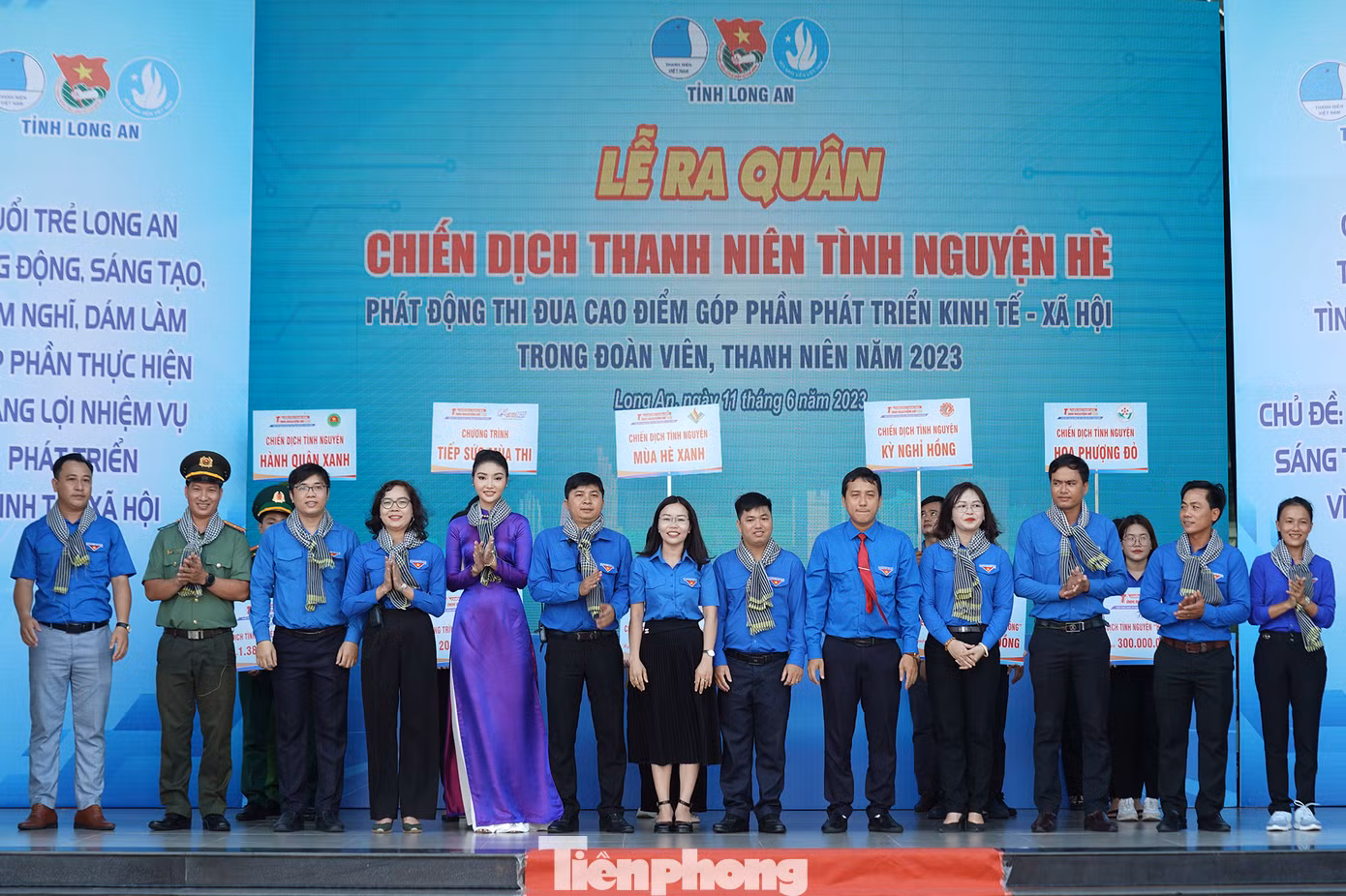 Năm 2023, Chiến dịch thanh niên tình nguyện hè triển khai với chủ đề “Tuổi trẻ sáng tạo, tình nguyện vì cộng đồng”, được cụ thể hóa nội dung theo từng tuyến đối tượng, gồm Chương trình “Tiếp sức mùa thi” và 4 chiến dịch: Chiến dịch tình nguyện “Mùa hè xanh” trong cán bộ, giảng viên, giáo viên trẻ và sinh viên, học sinh các trường đại học, cao đẳng, học viện, các cơ sở giáo dục nghề nghiệp; Chiến dịch tình nguyện “Hoa phượng đỏ” trong cán bộ, giáo viên trẻ, học sinh các trường trung học phổ thông, trung tâm giáo dục thường xuyên; Chiến dịch tình nguyện “Kỳ nghỉ hồng” trong thanh niên công nhân, công chức, viên chức trẻ và Chiến dịch tình nguyện “Hành quân xanh” trong thanh niên lực lượng vũ trang. Năm 2023, Chiến dịch thanh niên tình nguyện hè triển khai với chủ đề “Tuổi trẻ sáng tạo, tình nguyện vì cộng đồng”, được cụ thể hóa nội dung theo từng tuyến đối tượng, gồm Chương trình “Tiếp sức mùa thi” và 4 chiến dịch: Chiến dịch tình nguyện “Mùa hè xanh” trong cán bộ, giảng viên, giáo viên trẻ và sinh viên, học sinh các trường đại học, cao đẳng, học viện, các cơ sở giáo dục nghề nghiệp; Chiến dịch tình nguyện “Hoa phượng đỏ” trong cán bộ, giáo viên trẻ, học sinh các trường trung học phổ thông, trung tâm giáo dục thường xuyên; Chiến dịch tình nguyện “Kỳ nghỉ hồng” trong thanh niên công nhân, công chức, viên chức trẻ và Chiến dịch tình nguyện “Hành quân xanh” trong thanh niên lực lượng vũ trang.