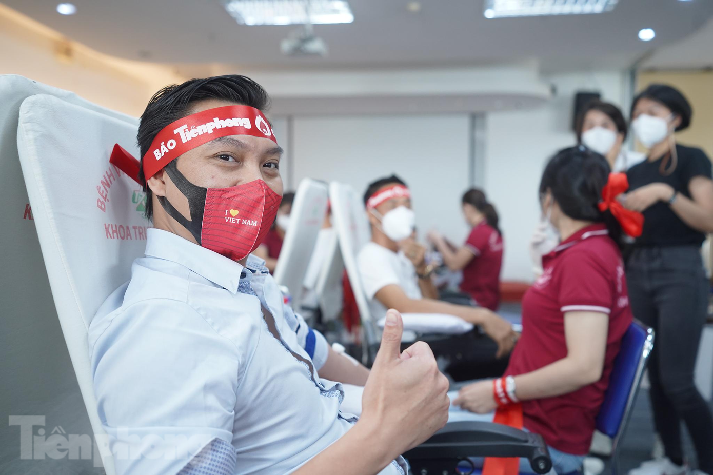 Năm nay, dù tình hình COVID-19 vẫn còn diễn biến phức tạp nhưng Amway Việt Nam vẫn cố gắng để phối hợp tổ chức chương trình Chủ nhật Đỏ tại TP Cần Thơ. “Sau chương trình hôm nay tại TP Cần Thơ, chúng tôi hy vọng trong thời gian tới chương trình sẽ được khởi động ở TPHCM, Hà Nội và cuối năm quay lại với TP Cần Thơ một lần nữa, để càng ngày giọt máu của nhân viên Amway Việt Nam có thể đến được với nhiều bệnh nhân hơn, giúp nhiều người có cuộc sống tốt đẹp hơn, khoẻ đẹp hơn”, ông Sơn chia sẻ.