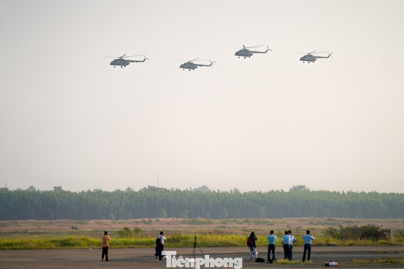 Công tác huấn luyện thu hút sự quan tâm của người dân.