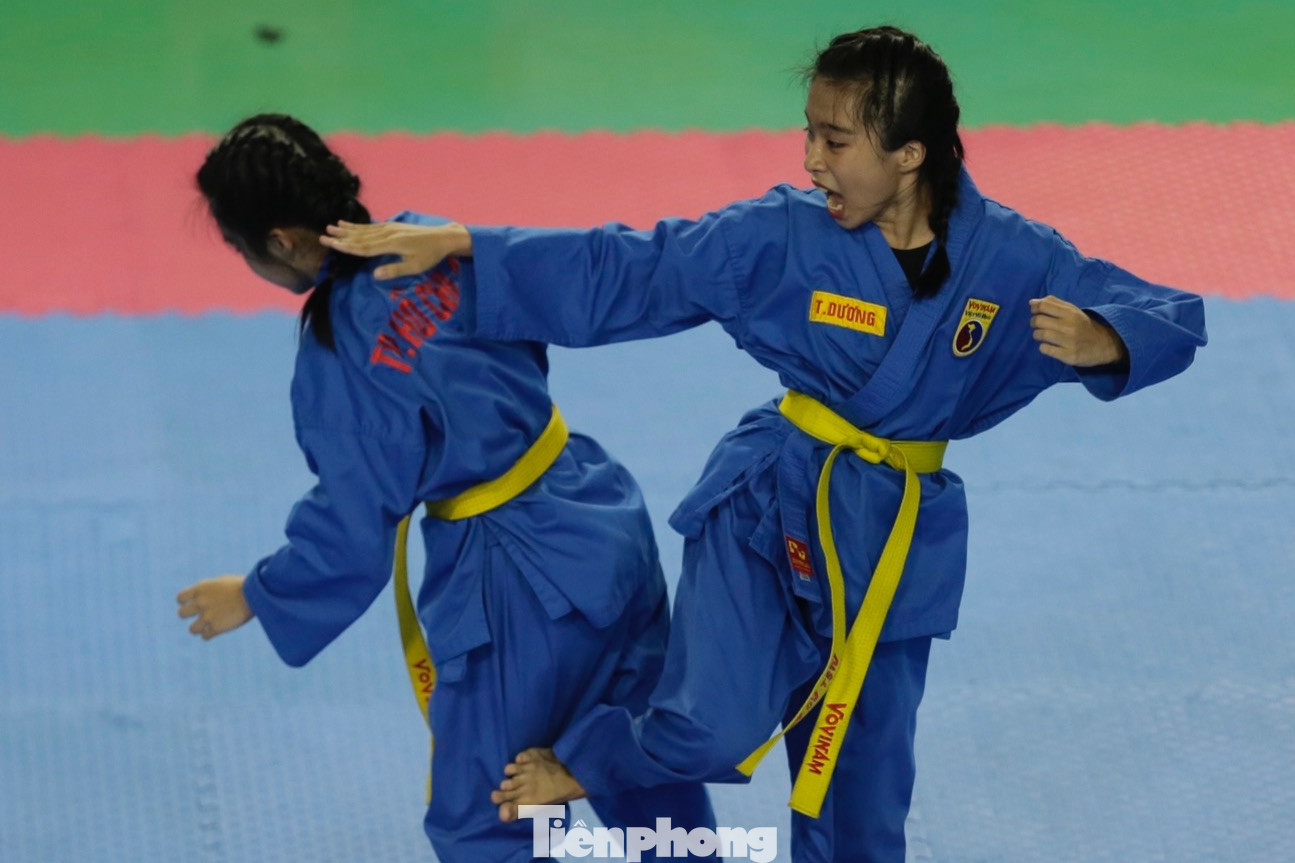 Đặng Cao Ánh Dương/Đặng Cao Triều Dương giành HCV Song luyện 1 nữ