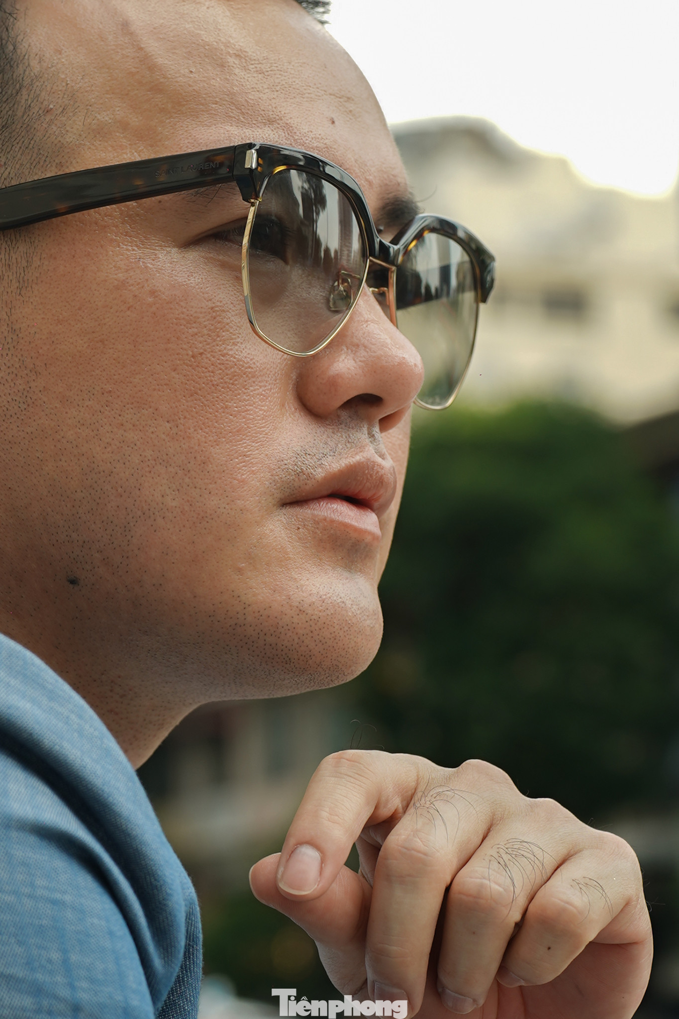 Lê Thanh Hòa ấp ủ ước mơ vươn tầm kinh đô thời trang thế giới. Ảnh: Phạm Nguyễn.