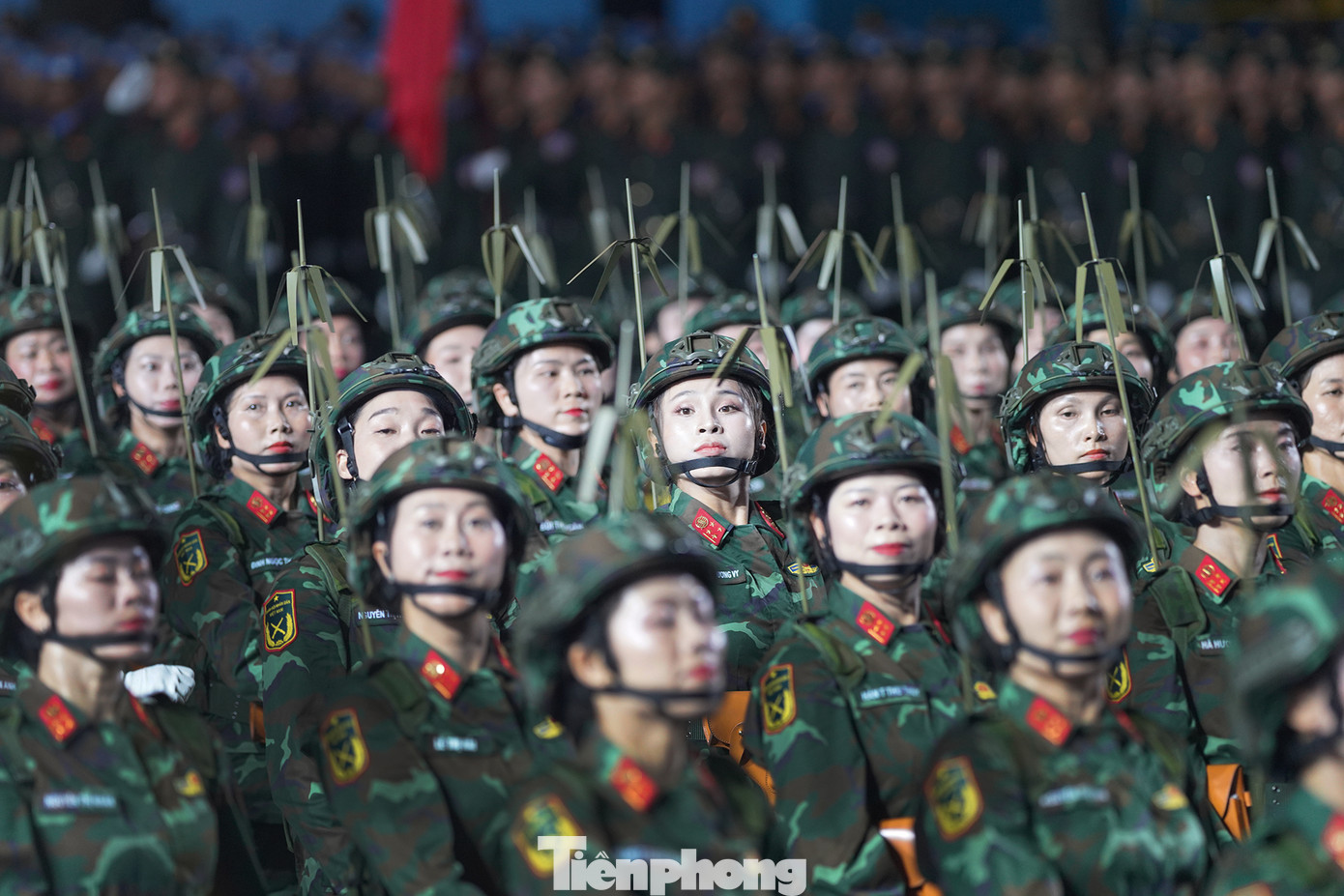 Phát huy truyền thống anh hùng, bộ đội TTLL quyết tâm viết tiếp chiến công, xây dựng lực lượng thông tin hiện đại.