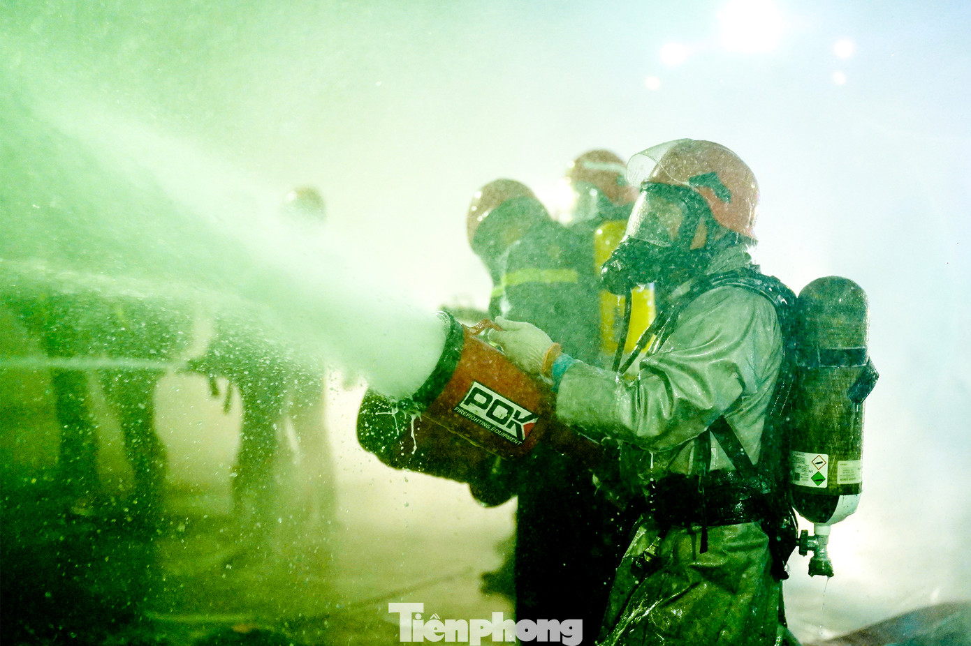 Thiết bị chữa cháy chuyên dụng được sử dụng trong cuộc diễn tập.