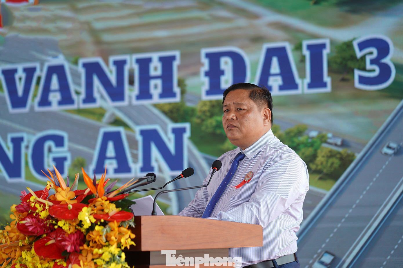 &quot;Đường Vành đai 3 TPHCM được đầu tư nhằm mục tiêu khép kín tuyến đường theo quy hoạch, kết nối với các tuyến cao tốc và Quốc lộ hướng tâm, hình thành mạng lưới giao thông chiến lược cho cả Vùng Kinh tế trọng điểm phía Nam; giải quyết ùn tắc giao thông cho khu vực trung tâm TPHCM hiện hữu, kết nối với các đô thị vệ tinh của khu vực TPHCM và các đầu mối giao thông lớn (cảng hàng không, cảng biển,..) của Vùng&quot;, ông Đặng Hoàng Tuấn, Giám đốc Sở GTVT phát biểu.