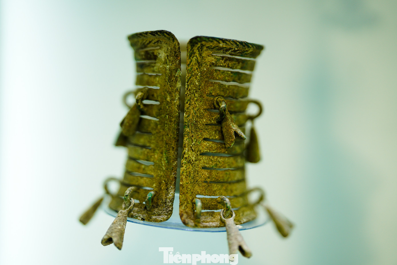 Văn hoá Đông Sơn nổi tiếng với trống đồng. Bộ sưu tập trang sức Đông Sơn này khiến du khách tham quan thích thú khi biết nền văn hoá Đông Sơn lại có thêm trang sức.