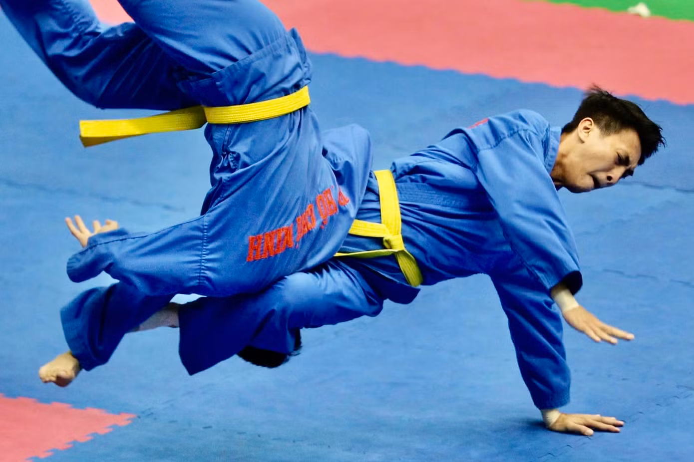 Nội dung đòn chân tấn công.