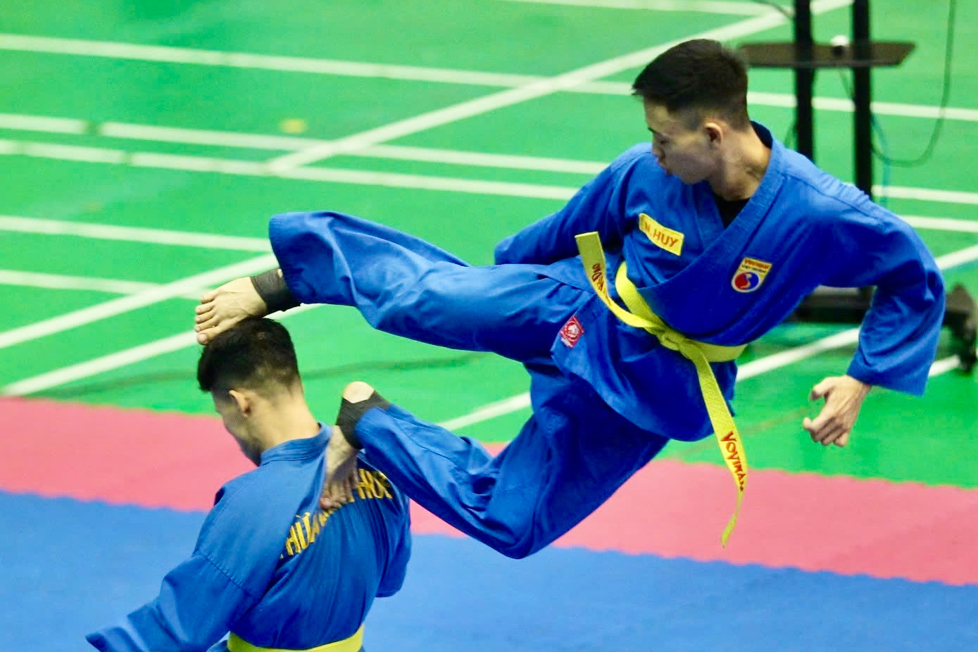 Nội dung đòn chân tấn công. Nội dung đòn chân tấn công.