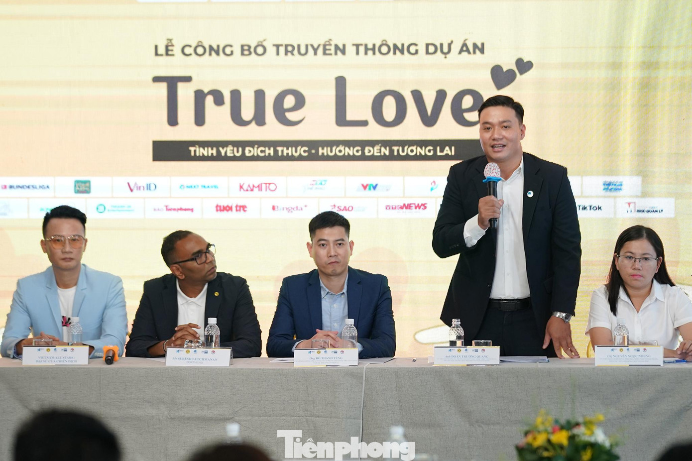 Theo BTC, toàn bộ số tiền bán vé sẽ được ban tổ chức ủng hộ cho các trẻ em mồ côi, khó khăn do dịch COVID-19 tại TPHCM.