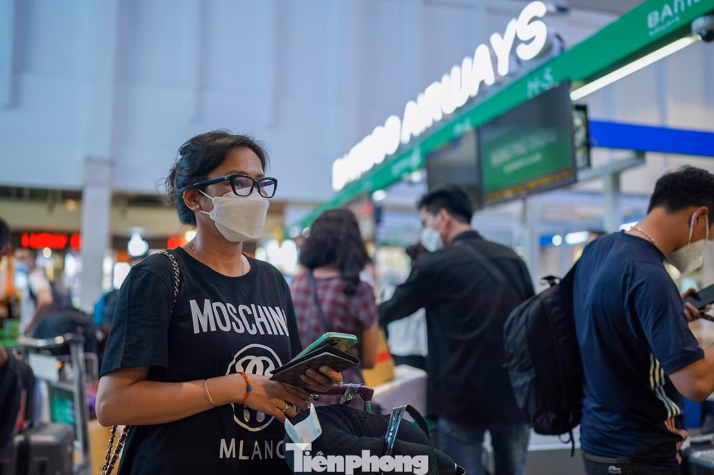 Chị Vũ Thanh Hà, ngụ TP Thủ Đức cho biết: "Hôm nay, tôi thấy may mắn vì không bị kẹt xe và lên máy bay không gặp cảnh chen chúc. Ngoài ra tôi cũng gặp may khi đặt được vé đi Hải Phòng một cách dễ đến không ngờ".