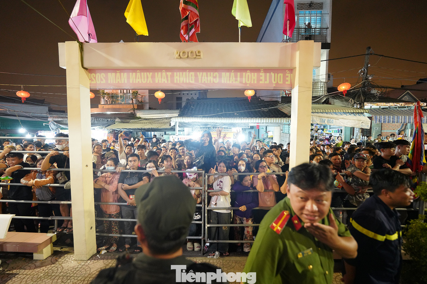 Được công nhận là Di sản văn hóa phi vật thể quốc gia từ năm 2014, lễ hội Làm Chay không chỉ thể hiện sự giao hòa giữa các nền văn hóa, tôn giáo và tín ngưỡng mà còn góp phần gìn giữ những giá trị truyền thống, tôn vinh bản sắc địa phương. Đây cũng là dịp để người dân thể hiện tinh thần “Uống nước nhớ nguồn”, tri ân các bậc tiền nhân đã có công khai phá vùng đất cũng như tưởng nhớ các anh hùng, liệt sĩ qua các thời kỳ.