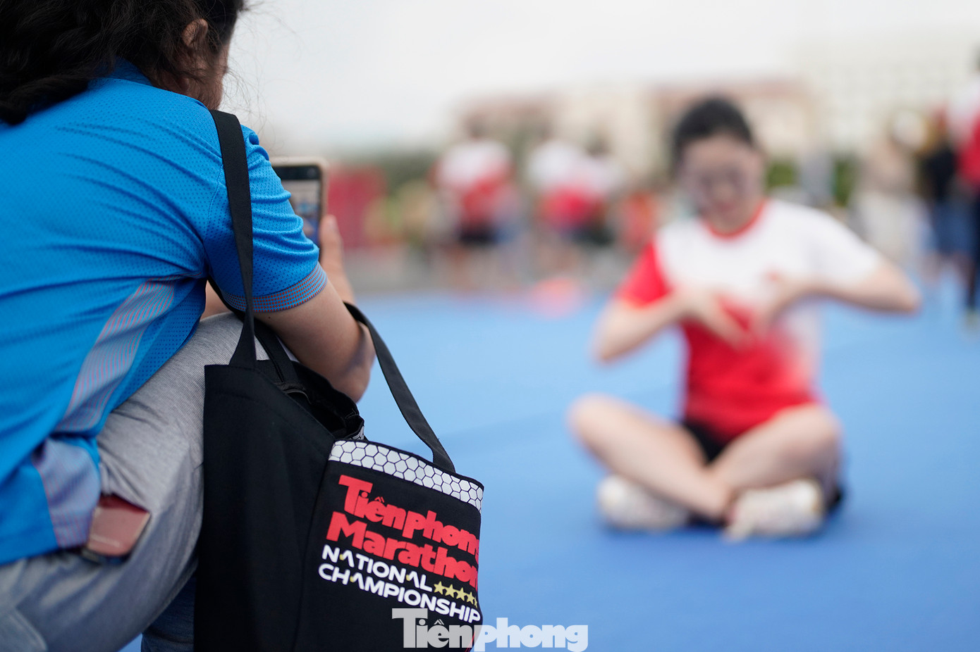 Đa phần các runner đều khá thích thú với bộ race kit của Giải Vô địch Quốc gia Marathon và cự ly dài báo Tiền Phong lần thứ 65 - năm 2024.