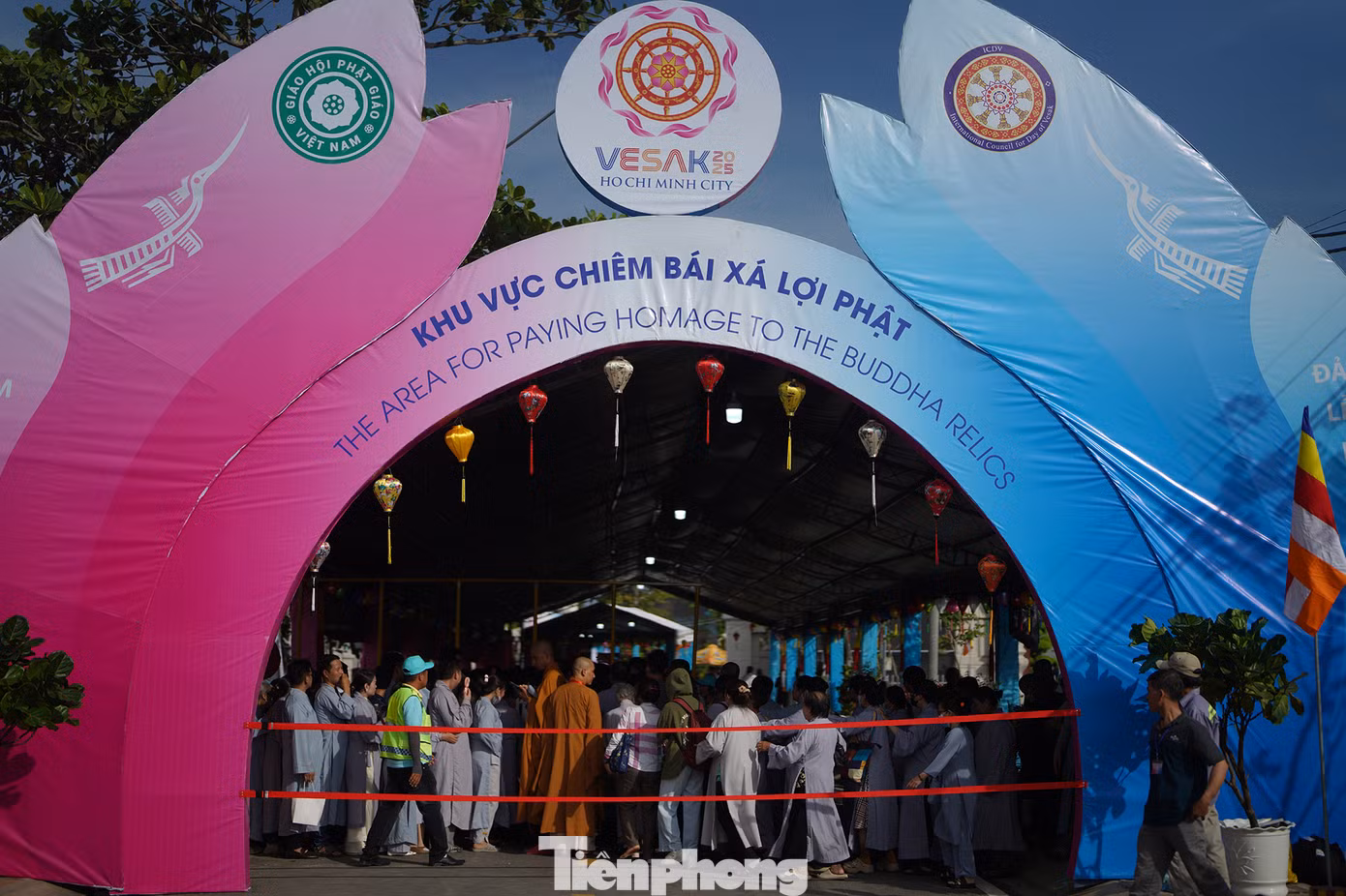 Xá lợi Đức Phật tôn trí tại chùa Thanh Tâm (còn gọi là chùa Phật Cô Đơn) để tăng ni, phật tử chiêm bái là một trong những hoạt động mở màn cho Đại lễ Vesak Liên Hợp Quốc 2025 do Giáo hội Phật giáo Việt Nam đăng cai tổ chức tại TPHCM.
