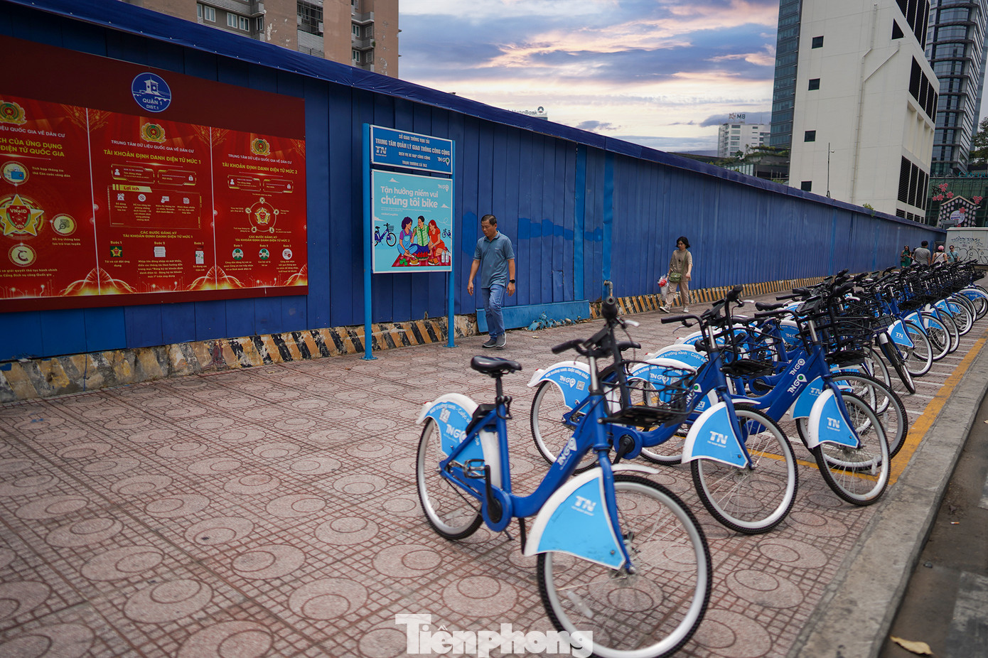 Khu đất được kiến nghị làm bãi giữ xe rộng 9.000 m2, do Tổng công ty TNHH MTV Thương mại Sài Gòn quản lý. Theo UBND quận 1, khu đất nằm ở trung tâm nên thuận tiện làm bãi giữ xe phục vụ khách đến tham quan khu vực công viên tượng đài Chủ tịch Hồ Chí Minh, phố đi bộ Nguyễn Huệ, bến Bạch Đằng...