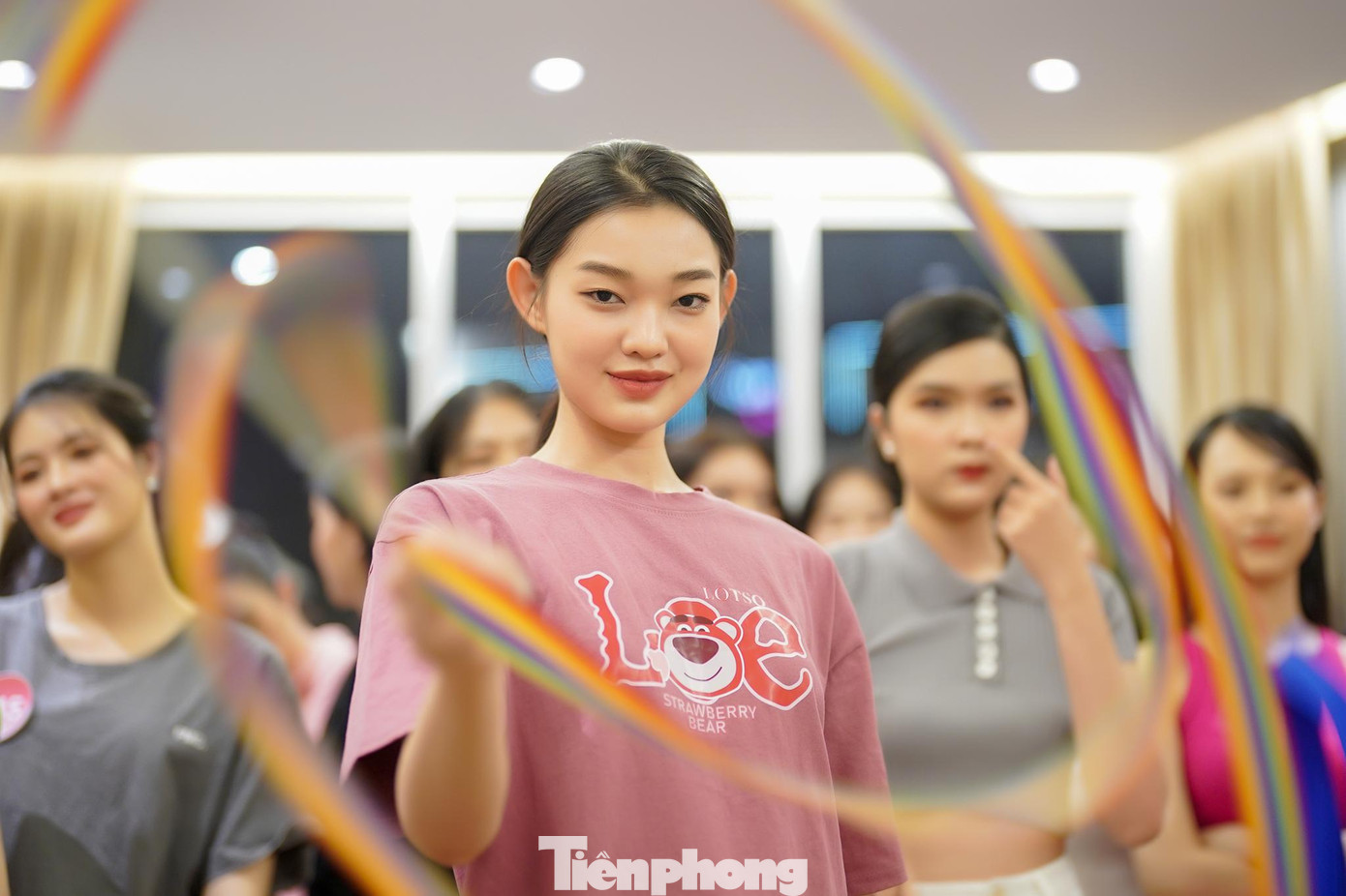 Thí sinh Bé Quyên ở góc máy cận. Trong cuộc phỏng vấn của Tiền Phong, nhiều thí sinh nhận xét cô là nhân vật tiềm năng vào top 5 do có gương mặt sáng.