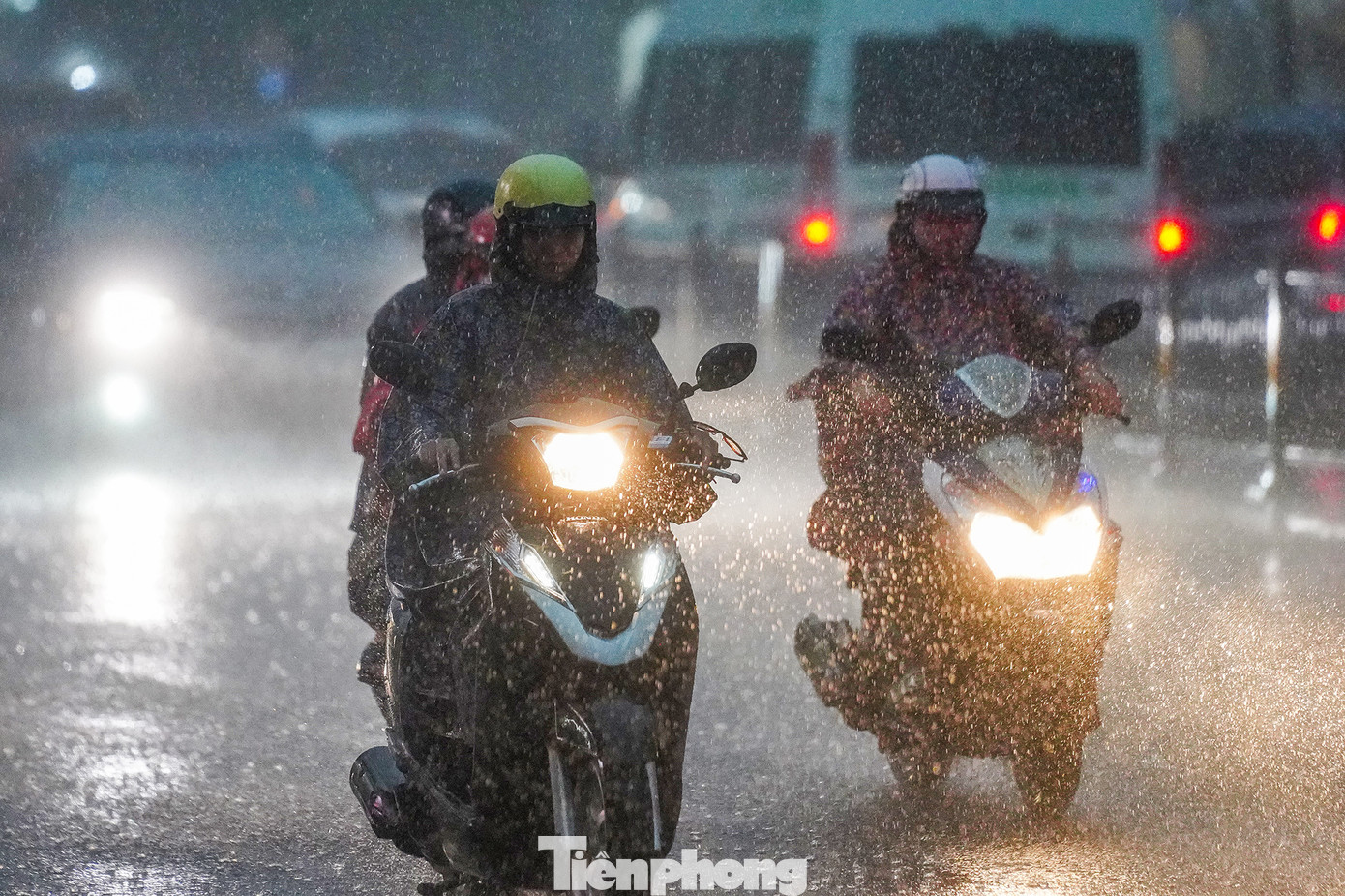 Cơ quan khí tượng dự báo mưa dông tại TPHCM chủ yếu xảy ra trong khoảng từ trưa đến chiều tối. Ảnh minh họa: Phạm Nguyễn Cơ quan khí tượng dự báo mưa dông tại TPHCM chủ yếu xảy ra trong khoảng từ trưa đến chiều tối. Ảnh minh họa: Phạm Nguyễn