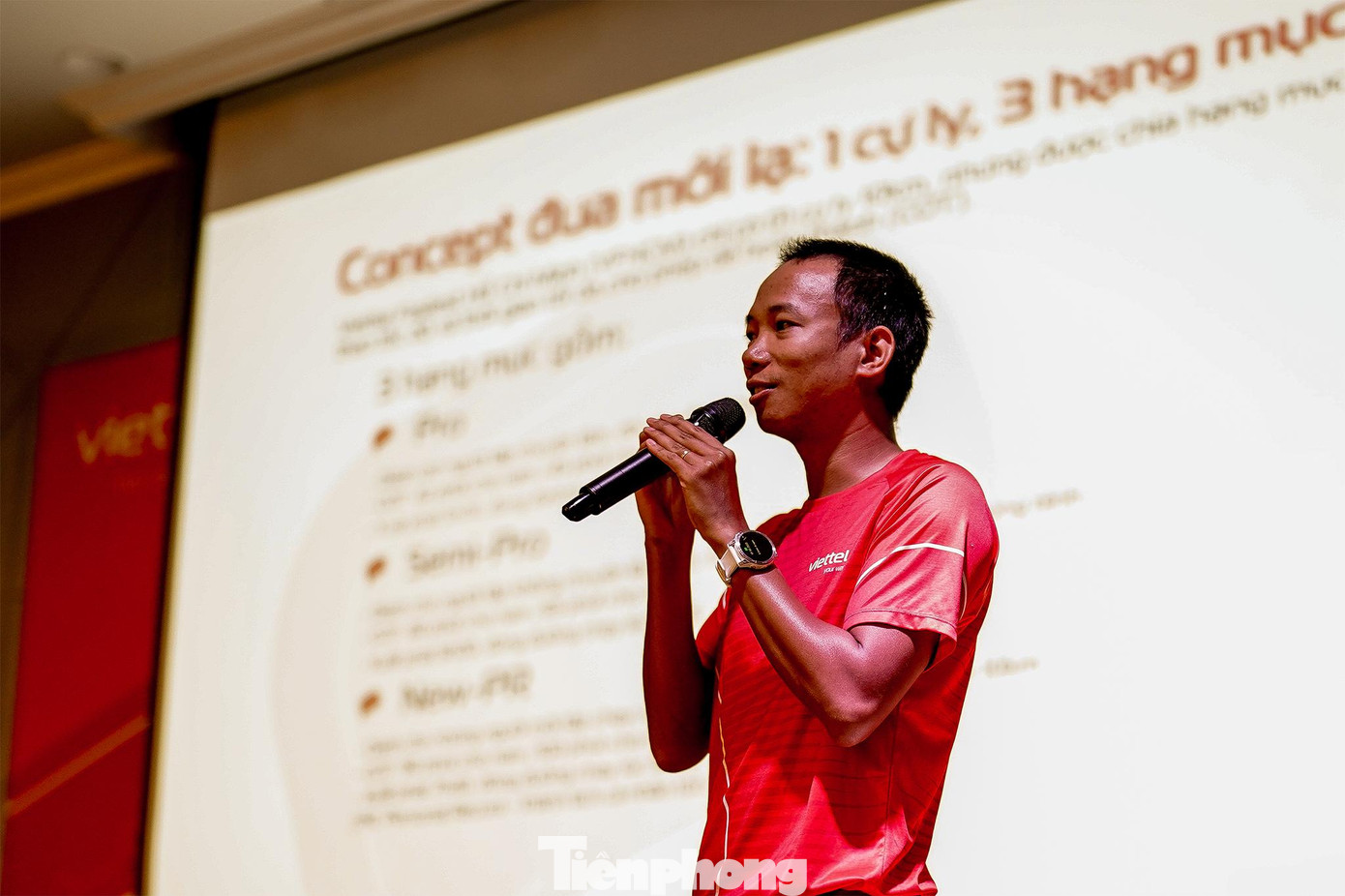 Theo BTC, giải có một nội dung thi đấu duy nhất cự ly 10km, vận động viên có thể thử thách bản thân với 1 trong 3 hạng mục NEW PR, SEMI PRO và PRO tương ứng với thời gian thi đấu quy định là 90-100 phút, 60-65 phút và 42-45 phút dành cho nam và nữ. Theo BTC, giải có một nội dung thi đấu duy nhất cự ly 10km, vận động viên có thể thử thách bản thân với 1 trong 3 hạng mục NEW PR, SEMI PRO và PRO tương ứng với thời gian thi đấu quy định là 90-100 phút, 60-65 phút và 42-45 phút dành cho nam và nữ.