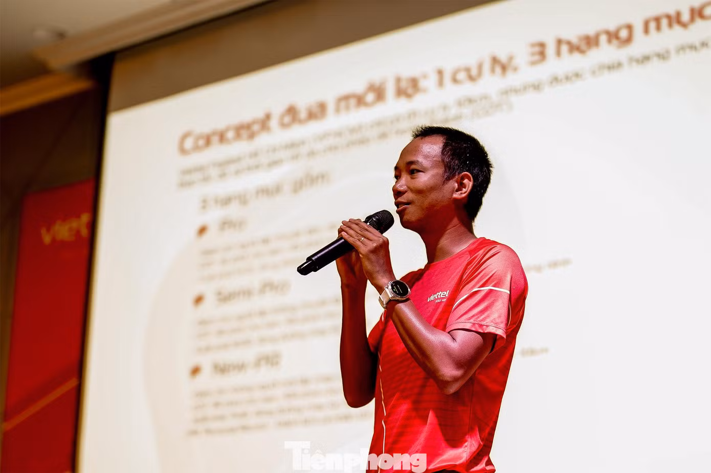 Theo BTC, giải có một nội dung thi đấu duy nhất cự ly 10km, vận động viên có thể thử thách bản thân với 1 trong 3 hạng mục NEW PR, SEMI PRO và PRO tương ứng với thời gian thi đấu quy định là 90-100 phút, 60-65 phút và 42-45 phút dành cho nam và nữ. Theo BTC, giải có một nội dung thi đấu duy nhất cự ly 10km, vận động viên có thể thử thách bản thân với 1 trong 3 hạng mục NEW PR, SEMI PRO và PRO tương ứng với thời gian thi đấu quy định là 90-100 phút, 60-65 phút và 42-45 phút dành cho nam và nữ.